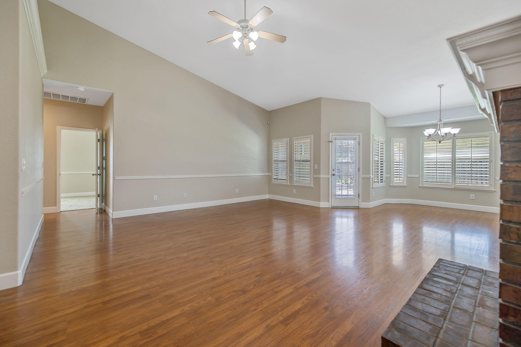 5048 W Wren Ave, Visalia, CA 93291