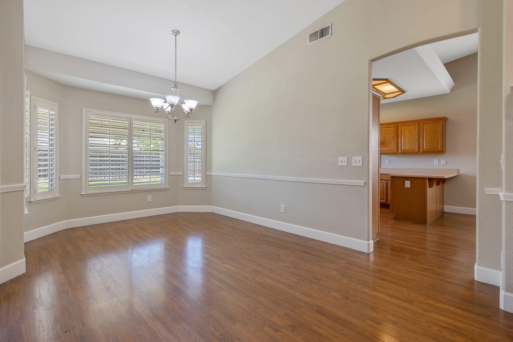 5048 W Wren Ave, Visalia, CA 93291