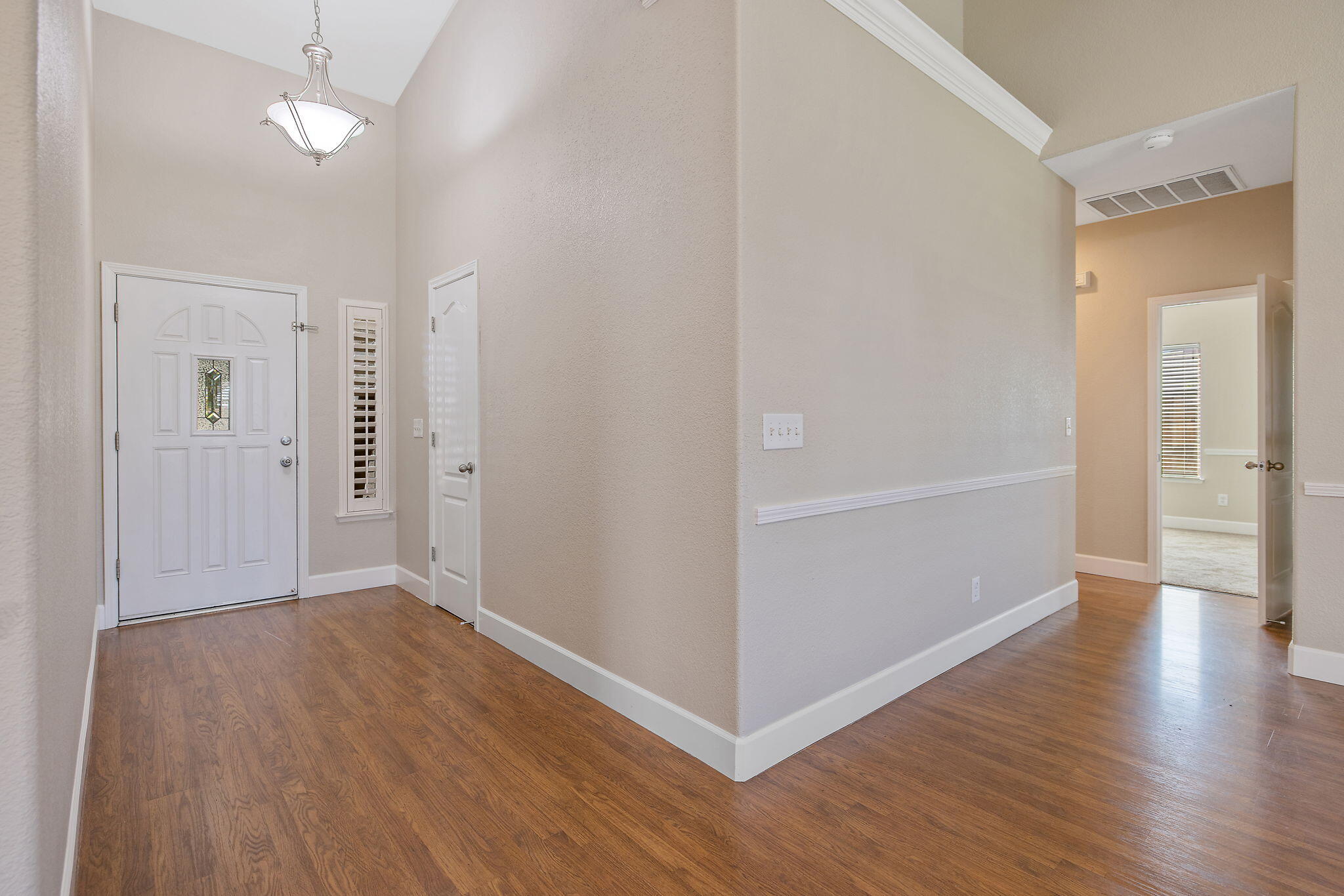 5048 W Wren Ave, Visalia, CA 93291
