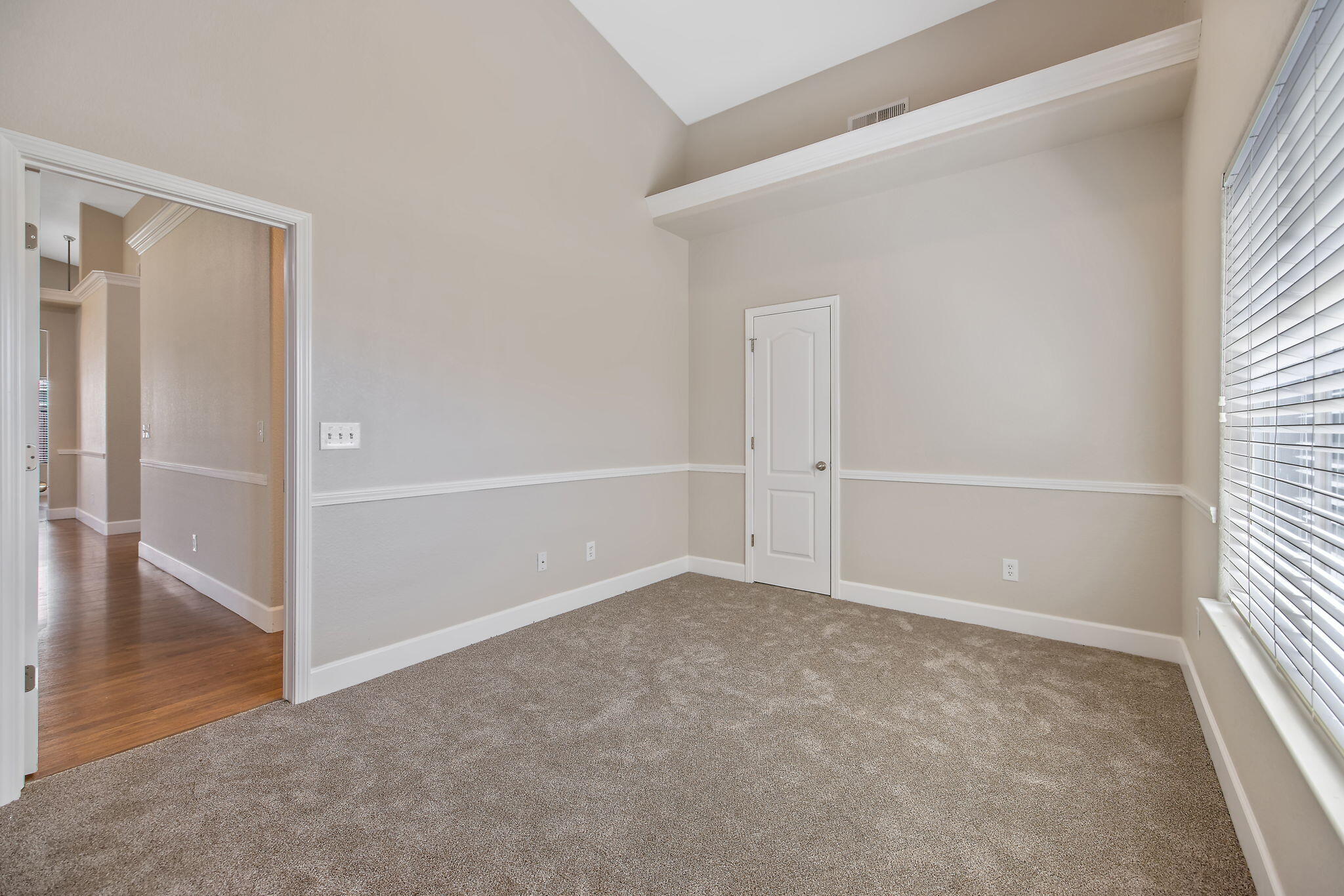 5048 W Wren Ave, Visalia, CA 93291