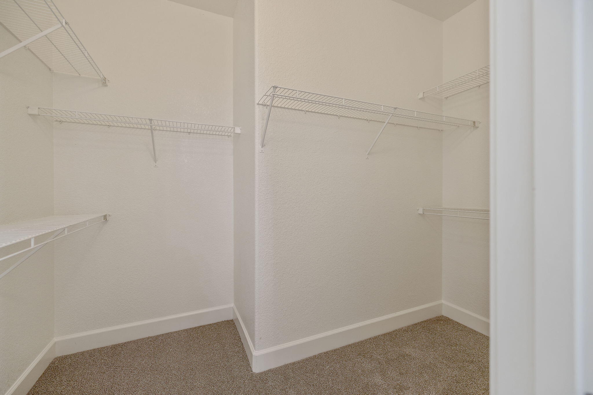 5048 W Wren Ave, Visalia, CA 93291