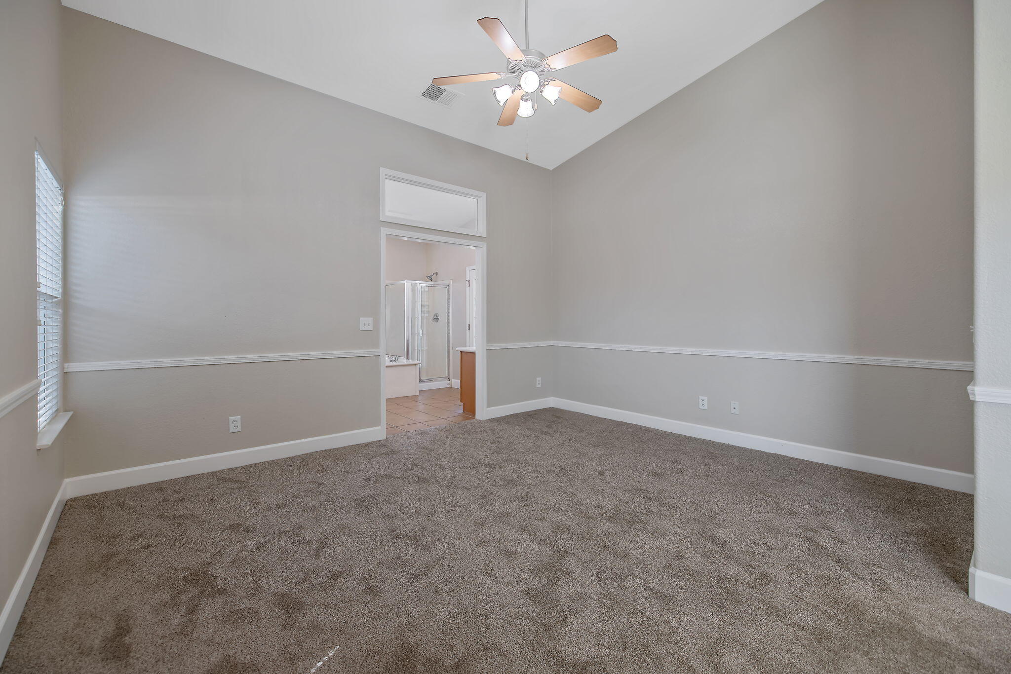 5048 W Wren Ave, Visalia, CA 93291