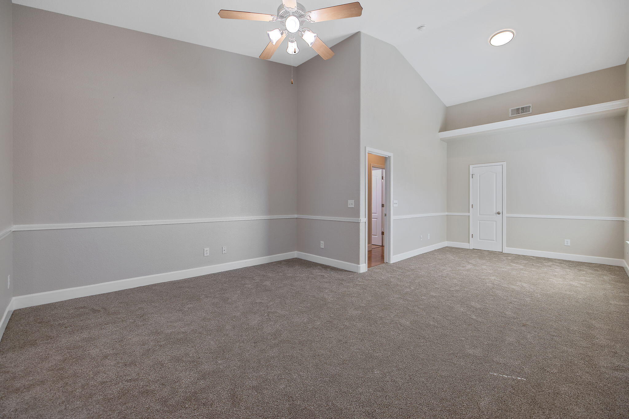 5048 W Wren Ave, Visalia, CA 93291