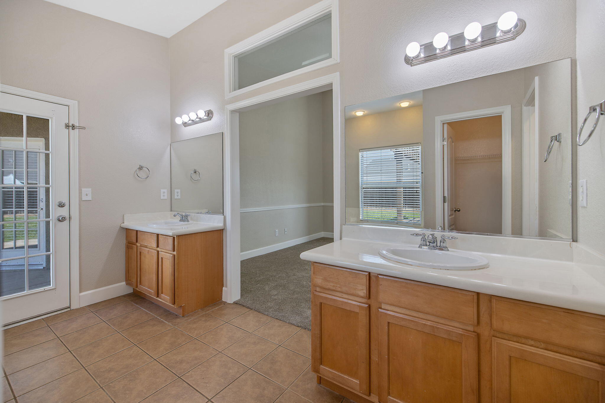 5048 W Wren Ave, Visalia, CA 93291