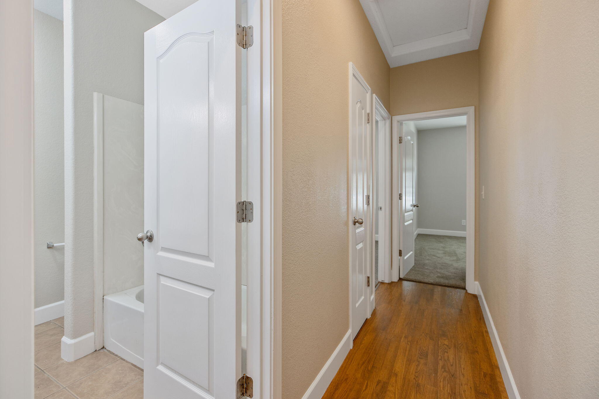 5048 W Wren Ave, Visalia, CA 93291