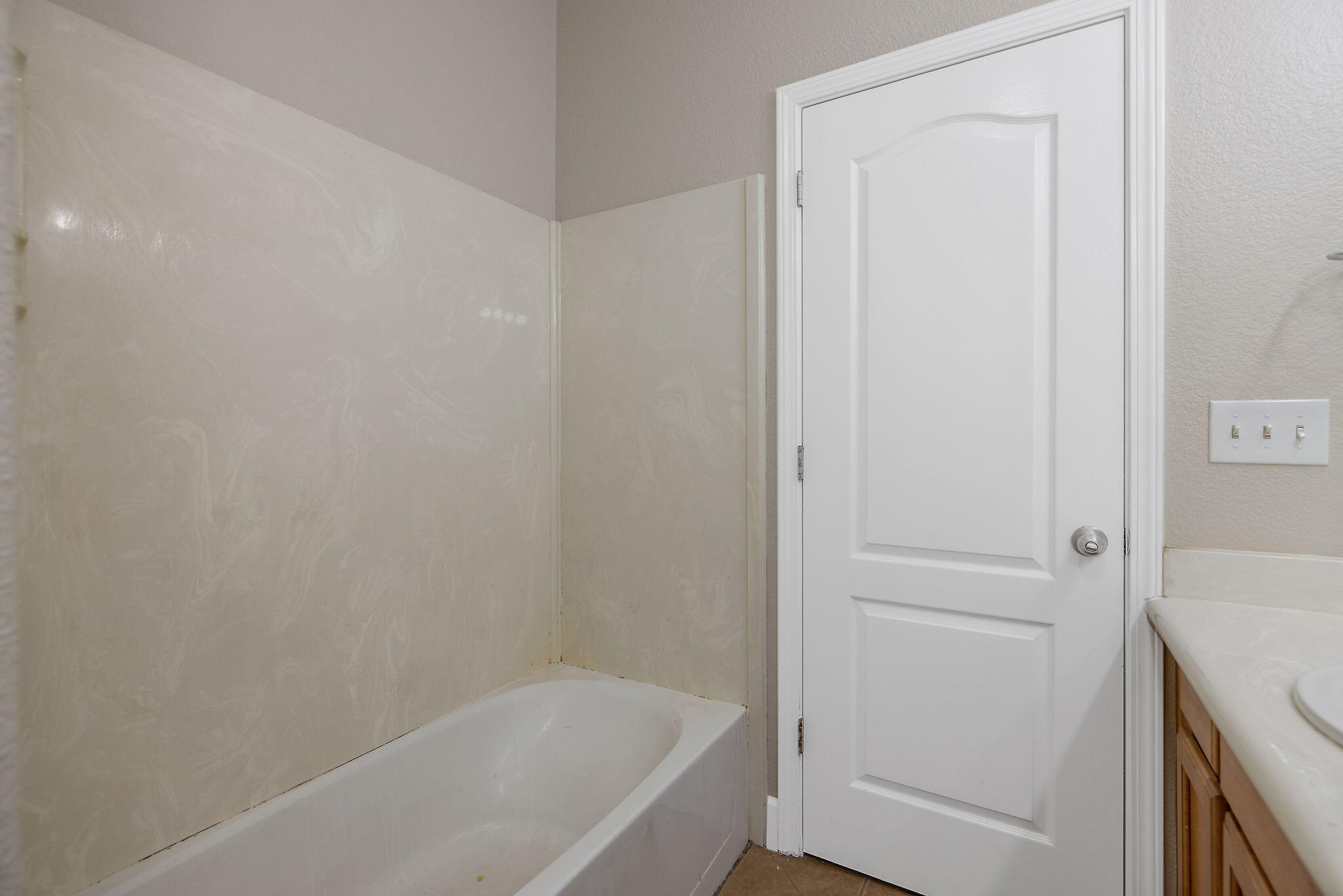 5048 W Wren Ave, Visalia, CA 93291
