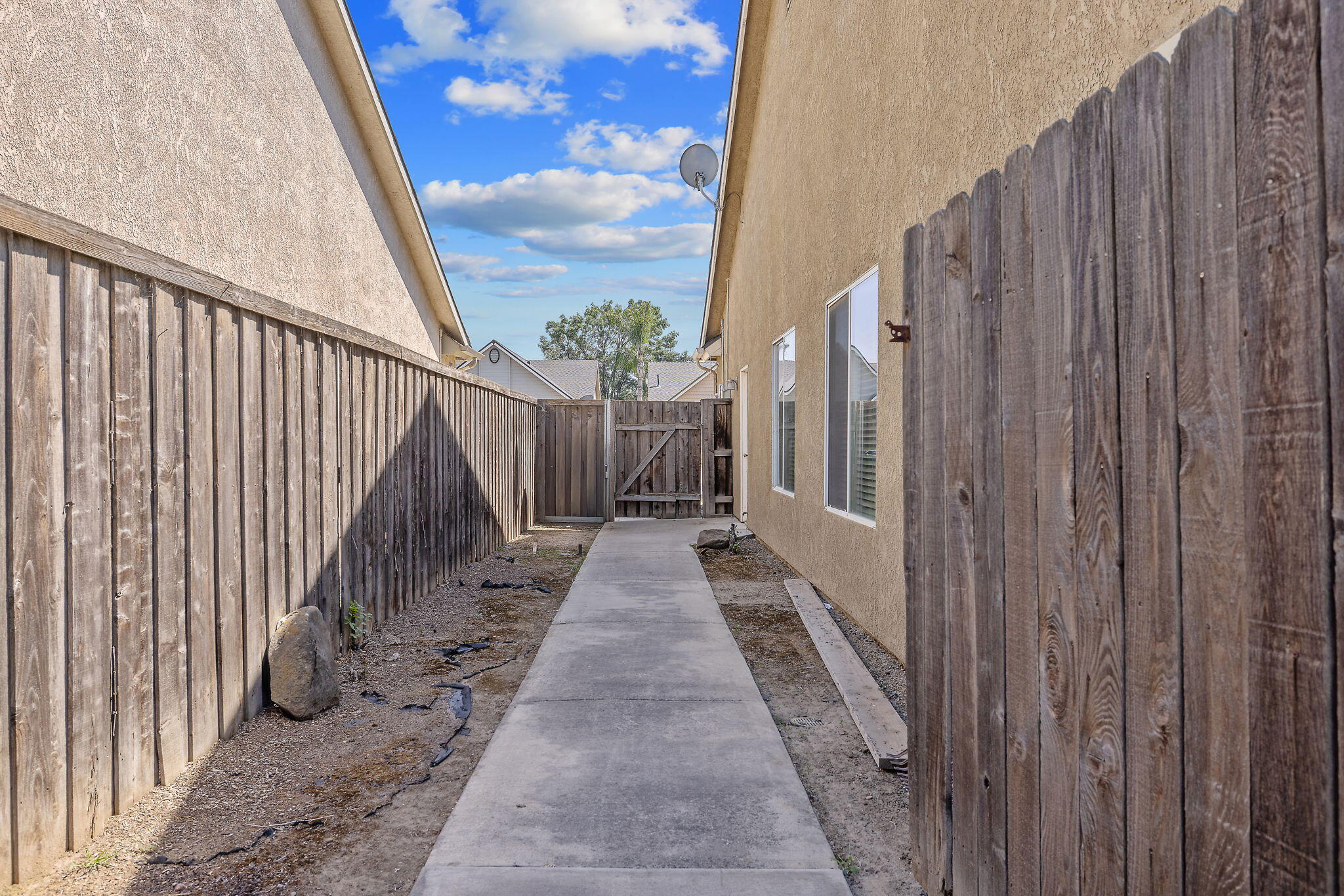 5048 W Wren Ave, Visalia, CA 93291