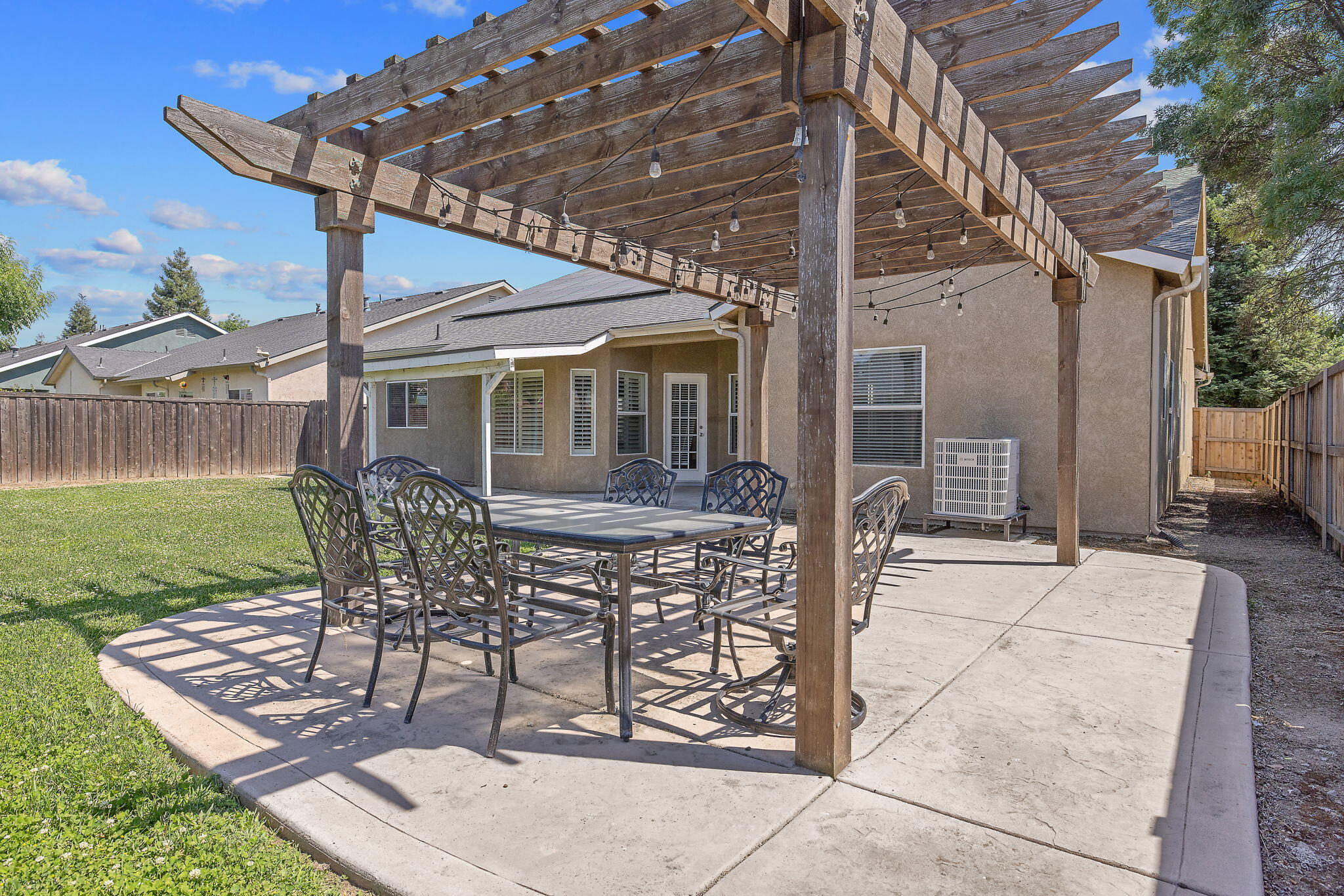5048 W Wren Ave, Visalia, CA 93291
