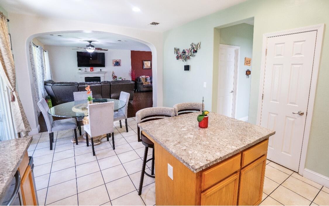 2954 W Delta Ave, Visalia, CA 93291