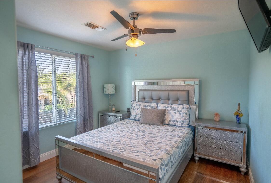 2954 W Delta Ave, Visalia, CA 93291