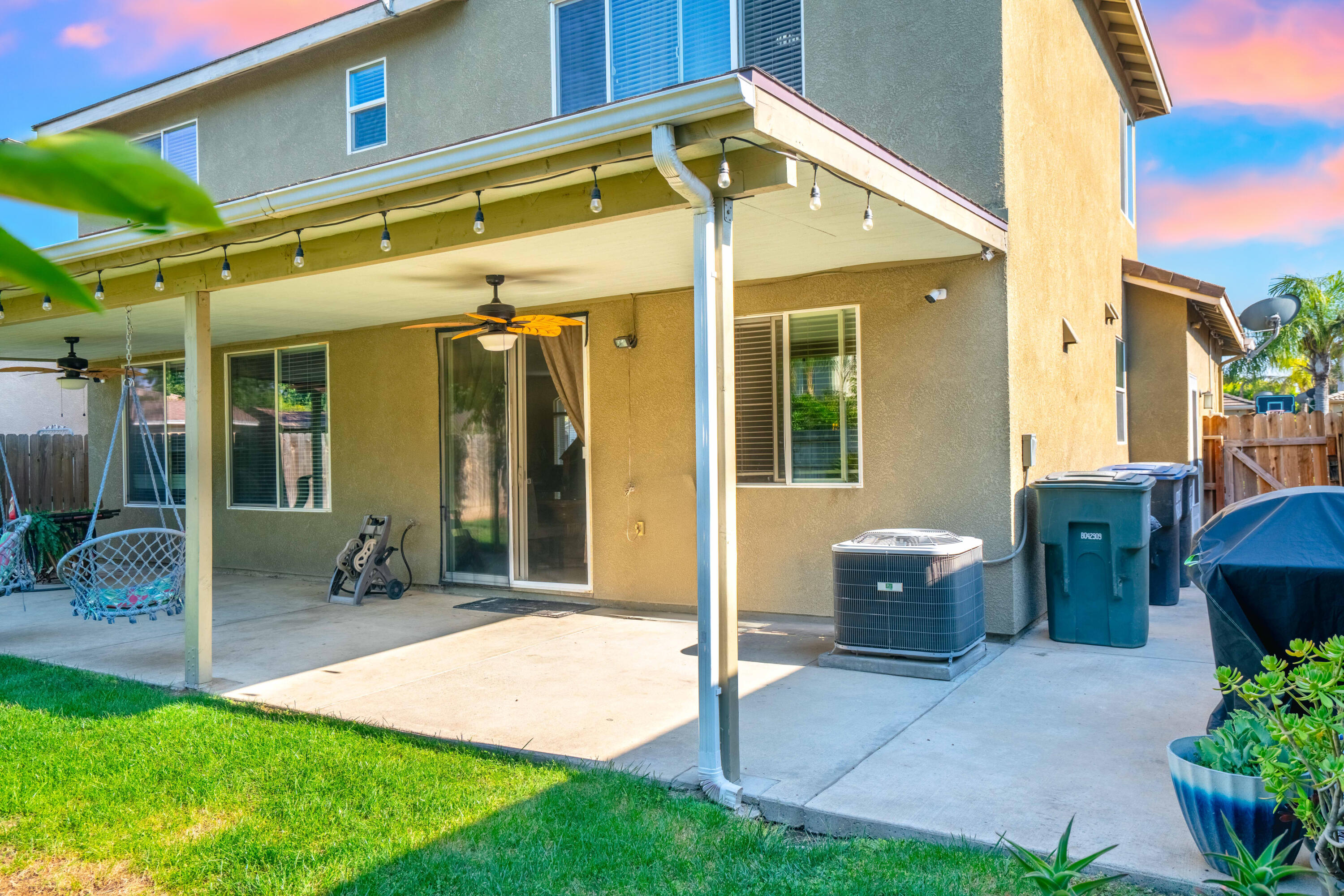 2954 W Delta Ave, Visalia, CA 93291