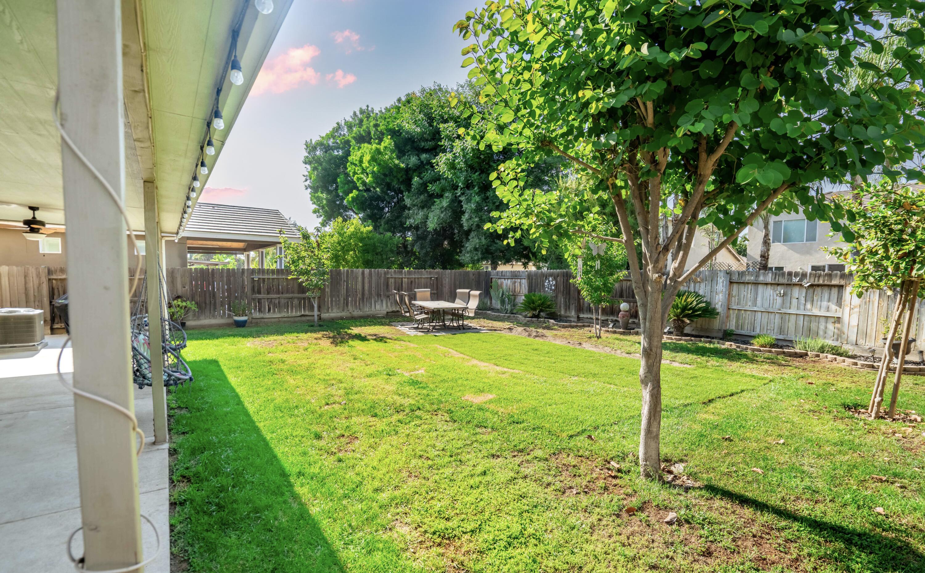2954 W Delta Ave, Visalia, CA 93291