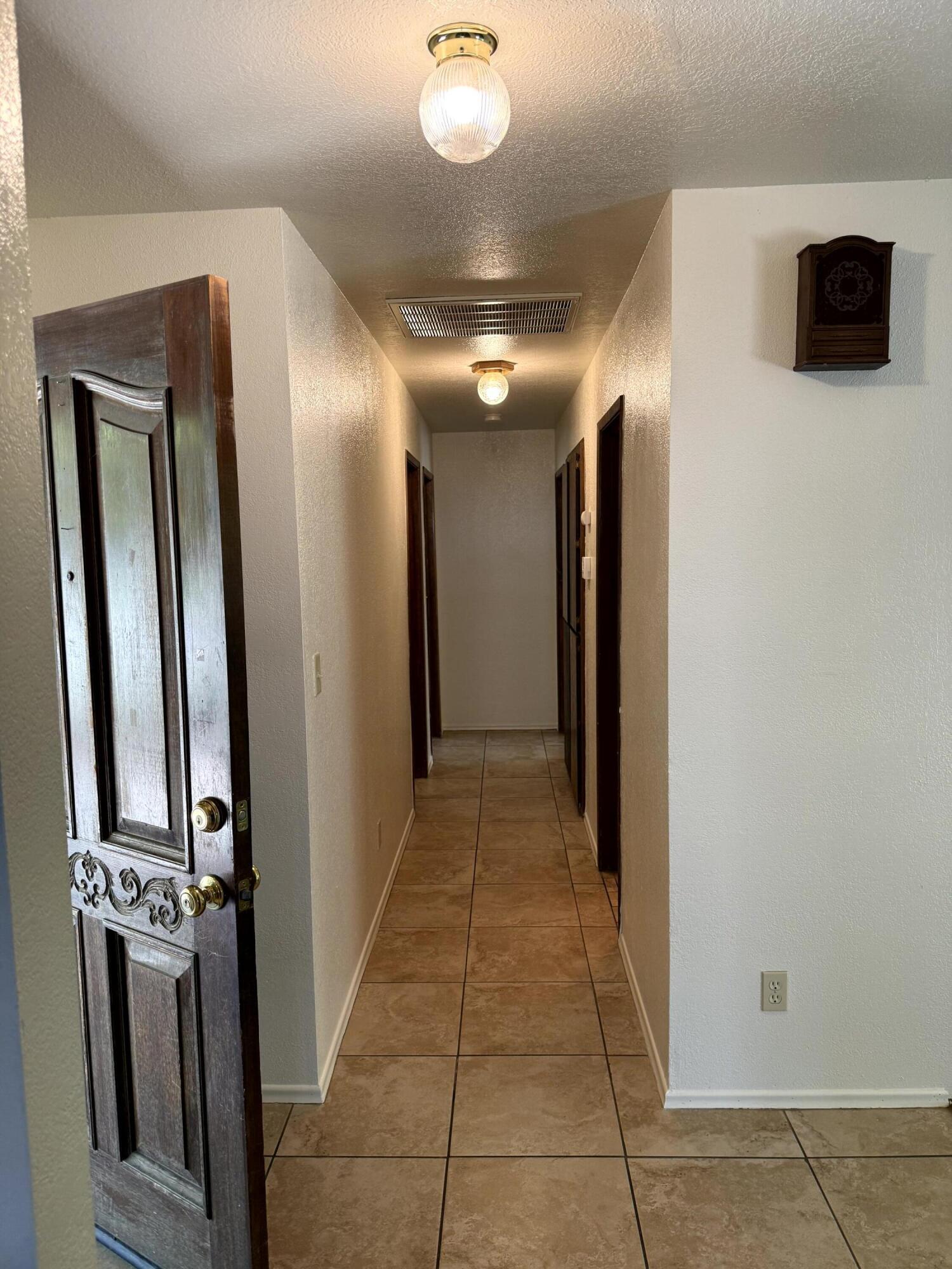 1765 E Sandalwood Ave, Tulare, CA 93274