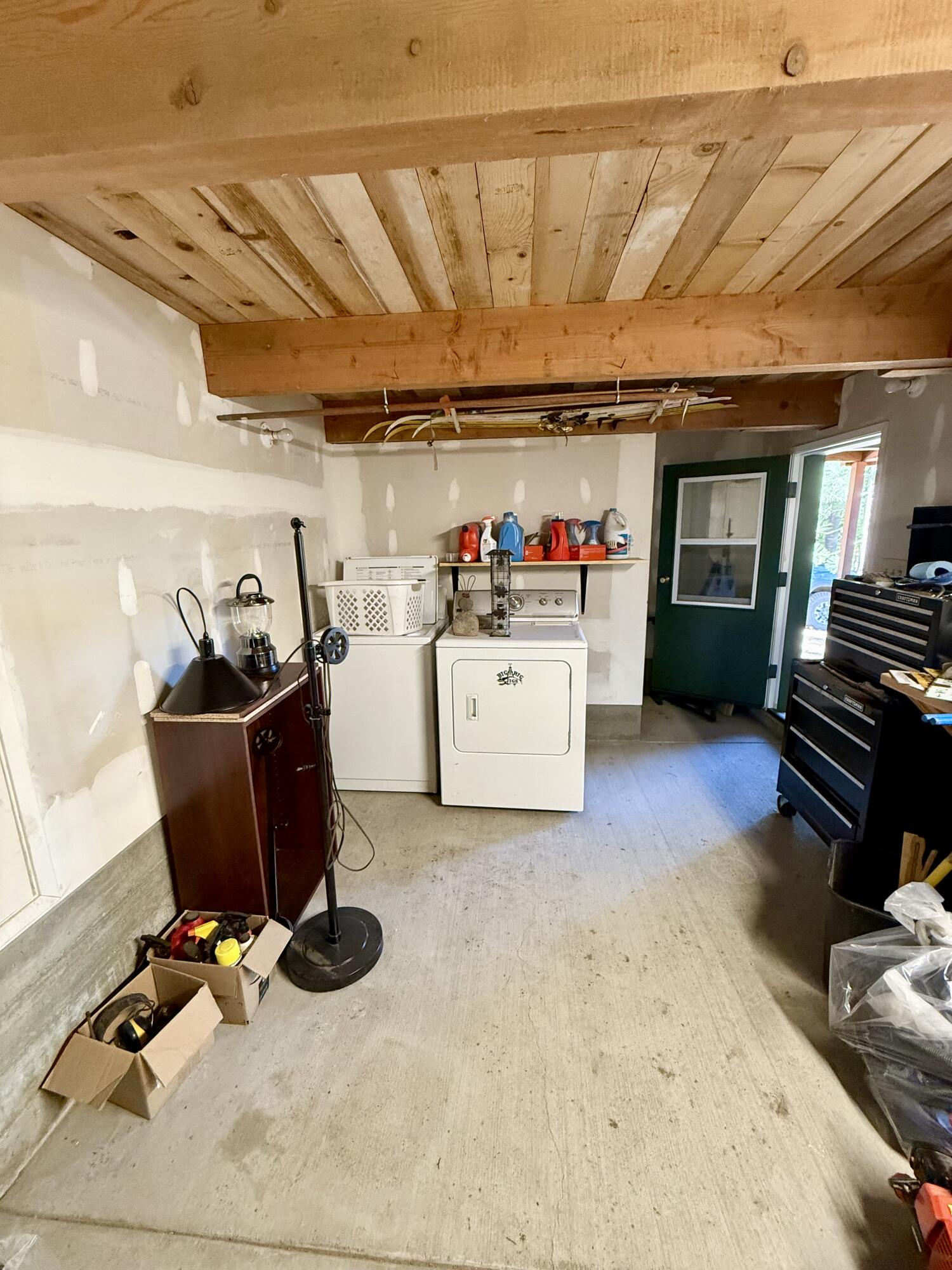 57603 Crest Drive, Springville, CA 93265