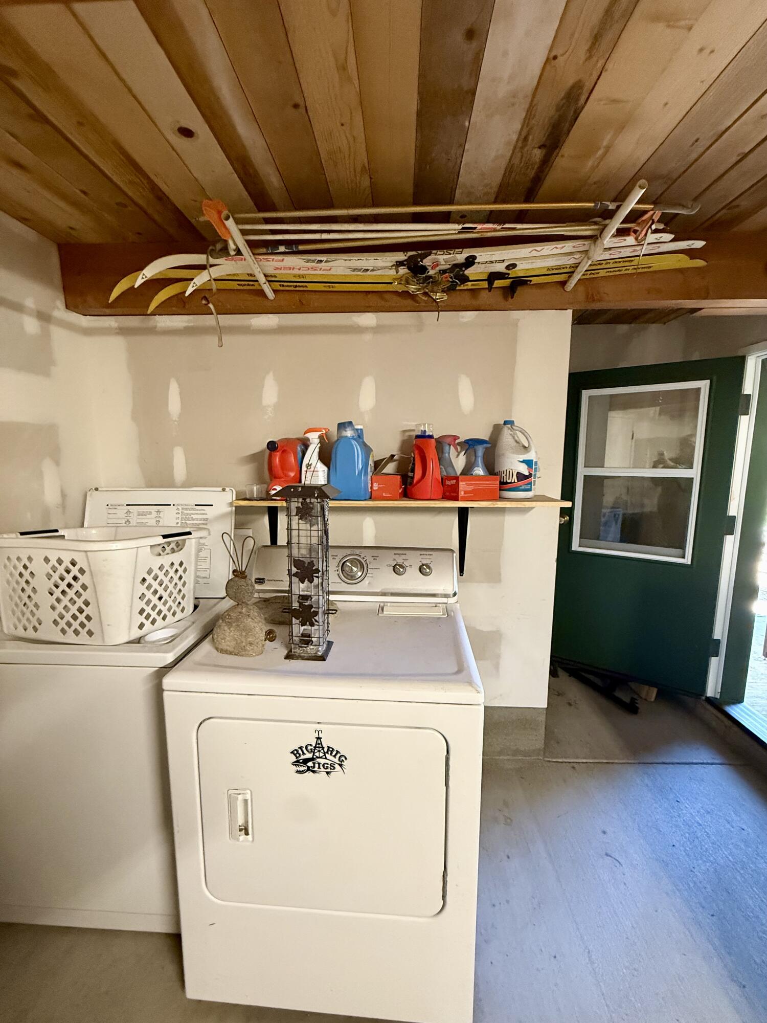 57603 Crest Drive, Springville, CA 93265