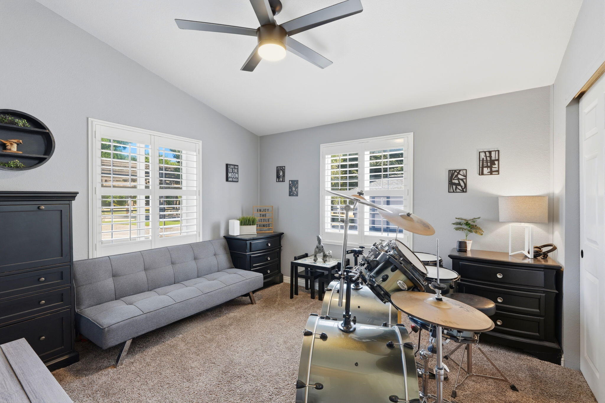4715 S Verde Vista St, Visalia, CA 93277
