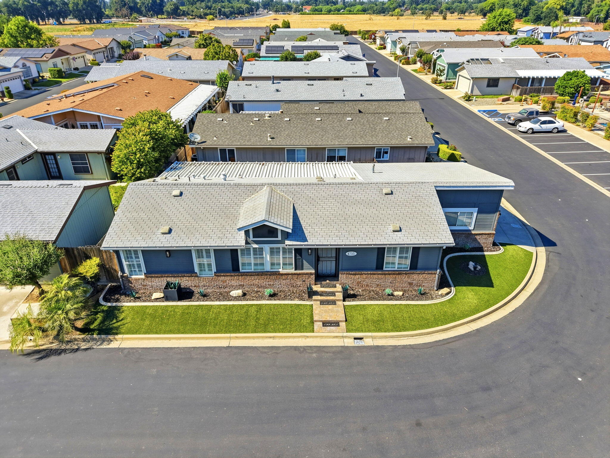 4715 S Verde Vista St, Visalia, CA 93277