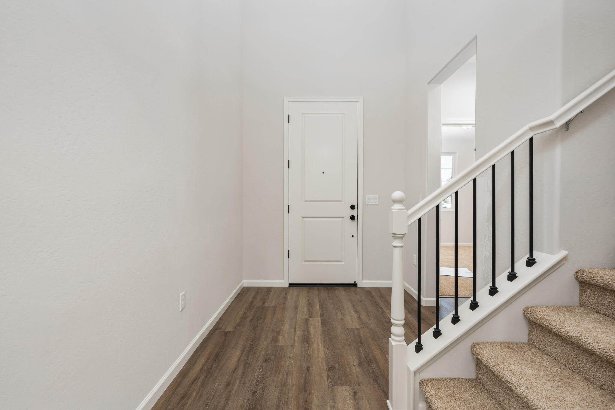 684 S Plum St, Dinuba, CA 93618