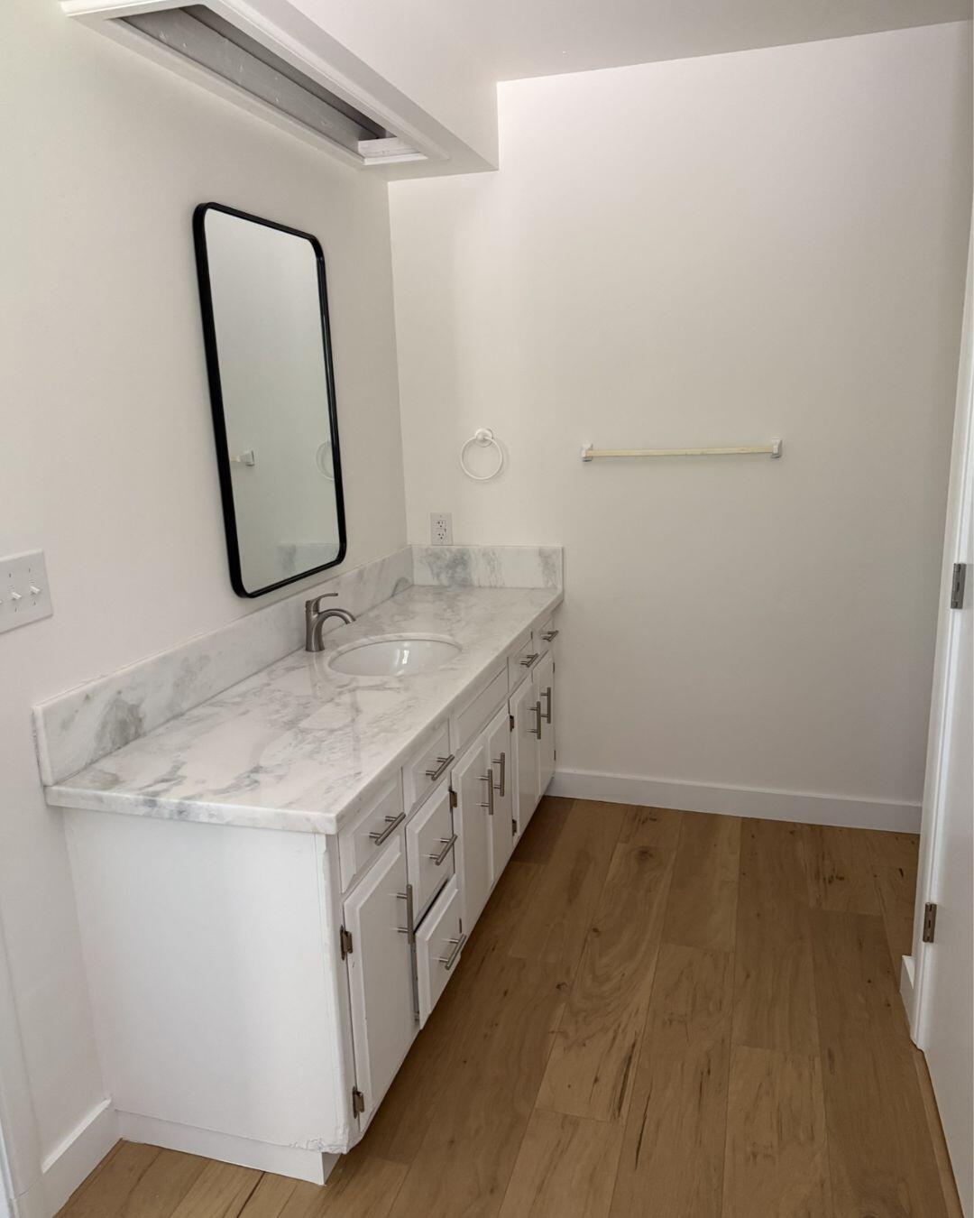 18 N Byron Dr, Lemoore, CA 93245