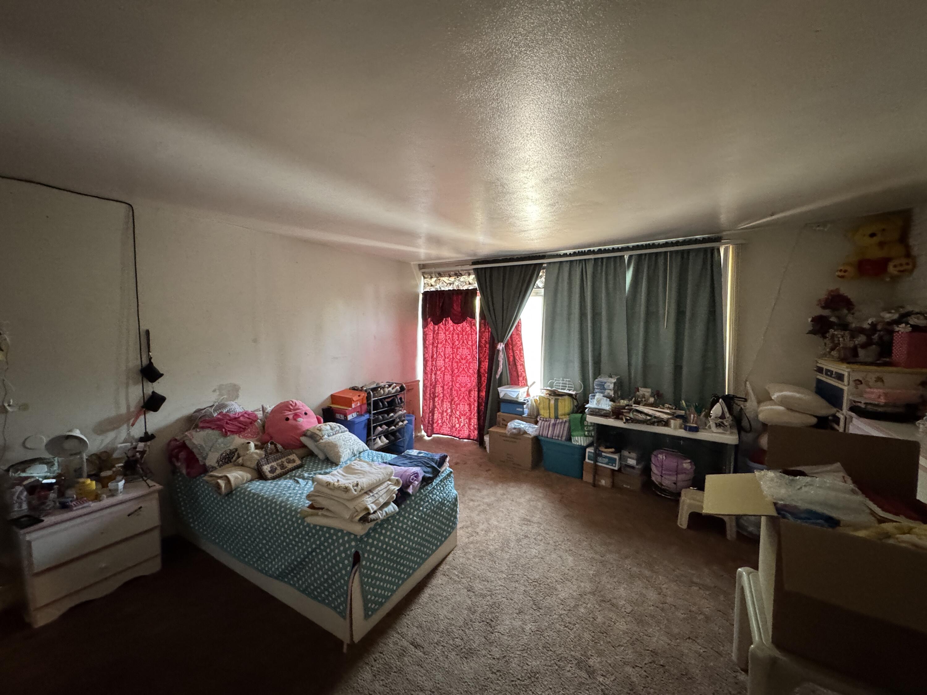 704 N Floral St, Visalia, CA 93291
