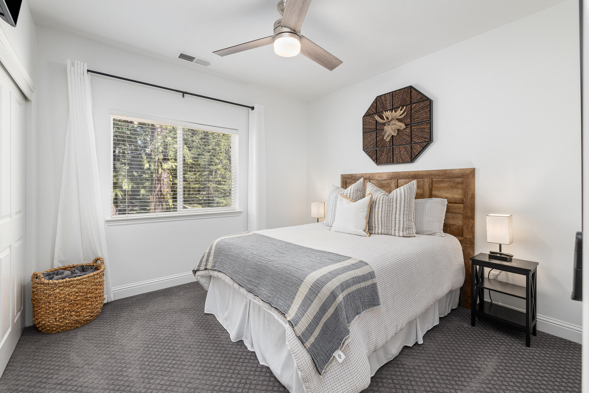 39928 Yellow Lupin Ln, Shaver Lake, CA 93664