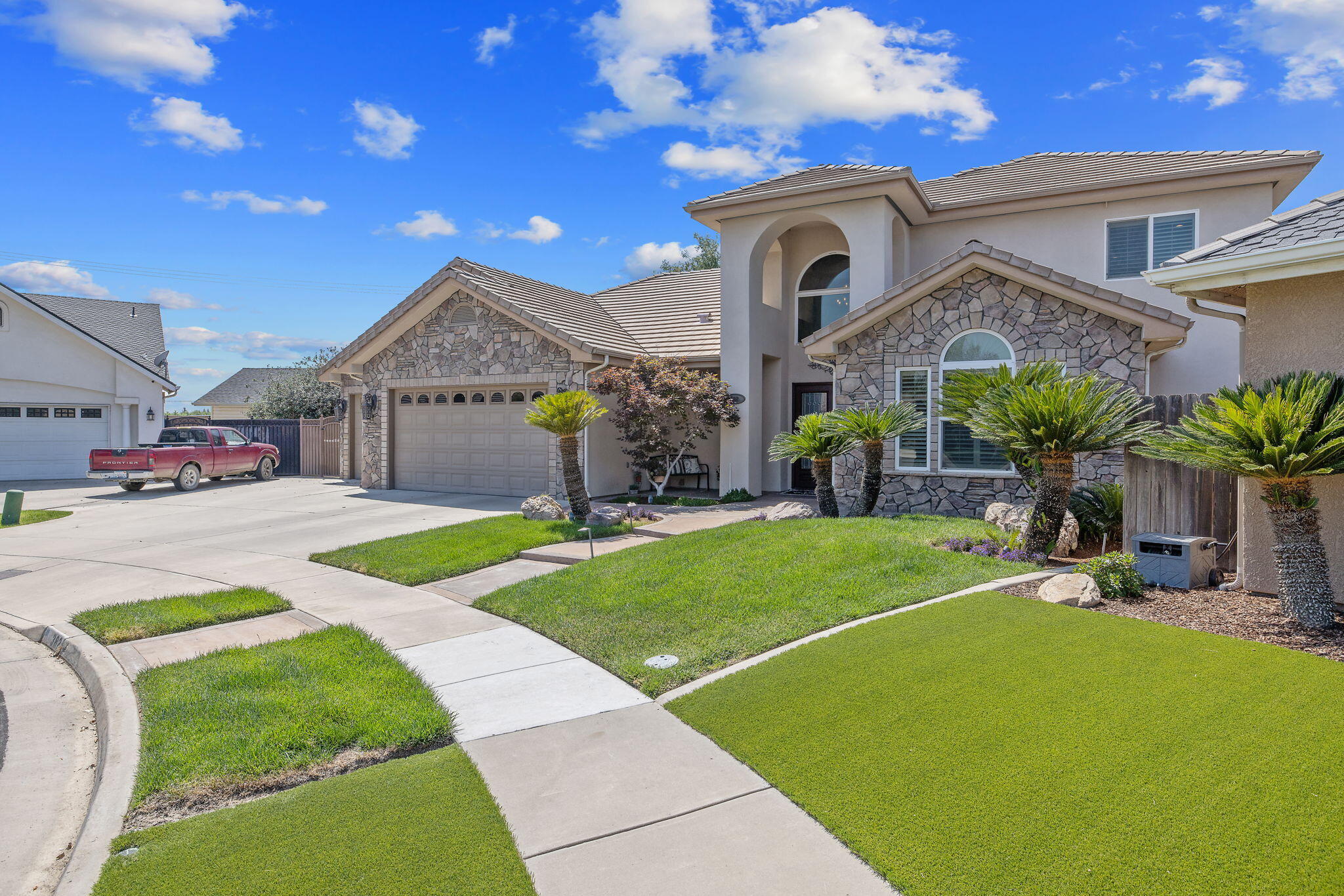 382 Hemmingway Ct, Tulare, CA 93274