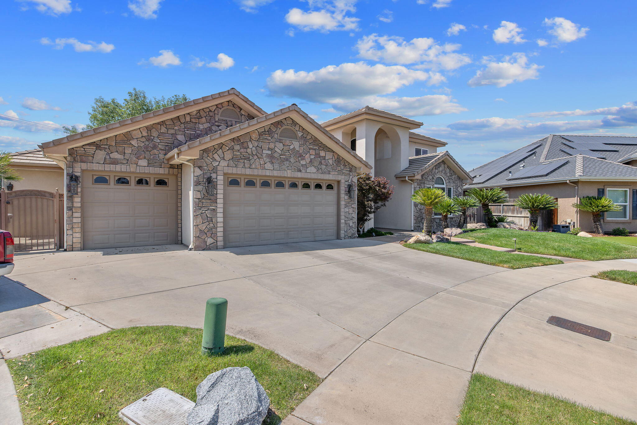 382 Hemmingway Ct, Tulare, CA 93274