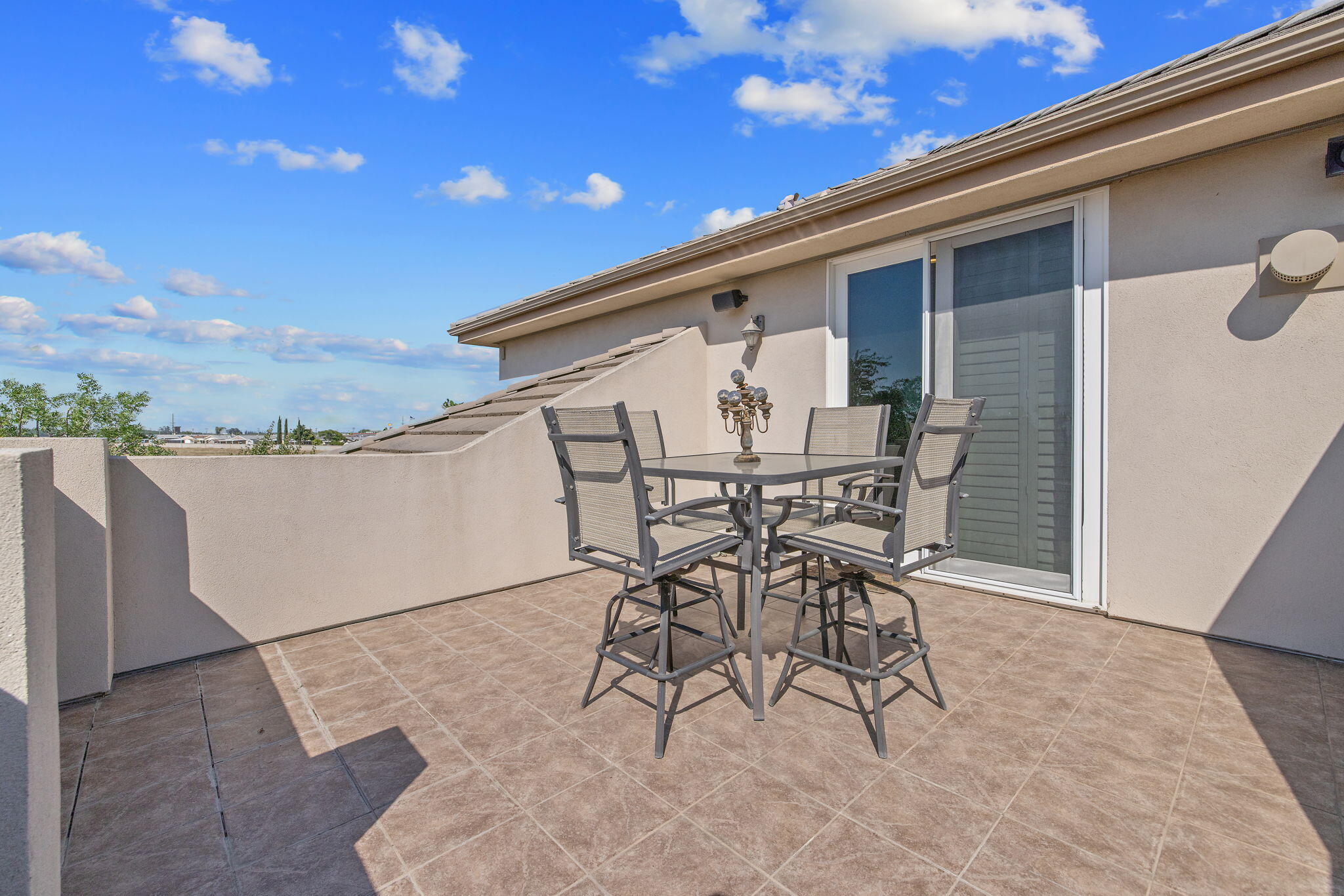 382 Hemmingway Ct, Tulare, CA 93274