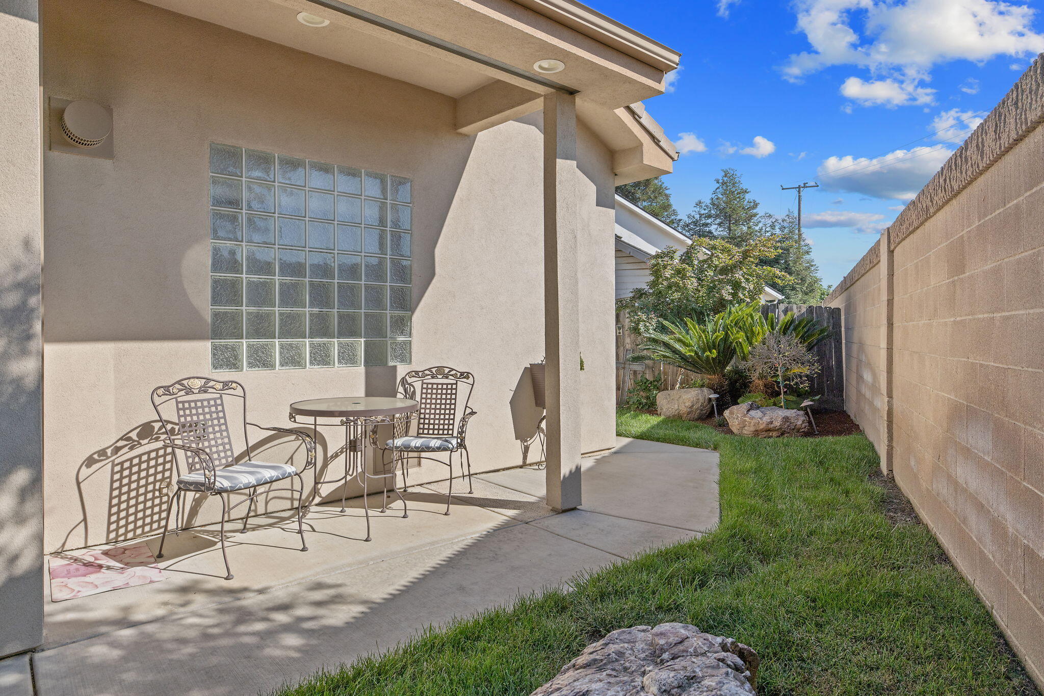 382 Hemmingway Ct, Tulare, CA 93274