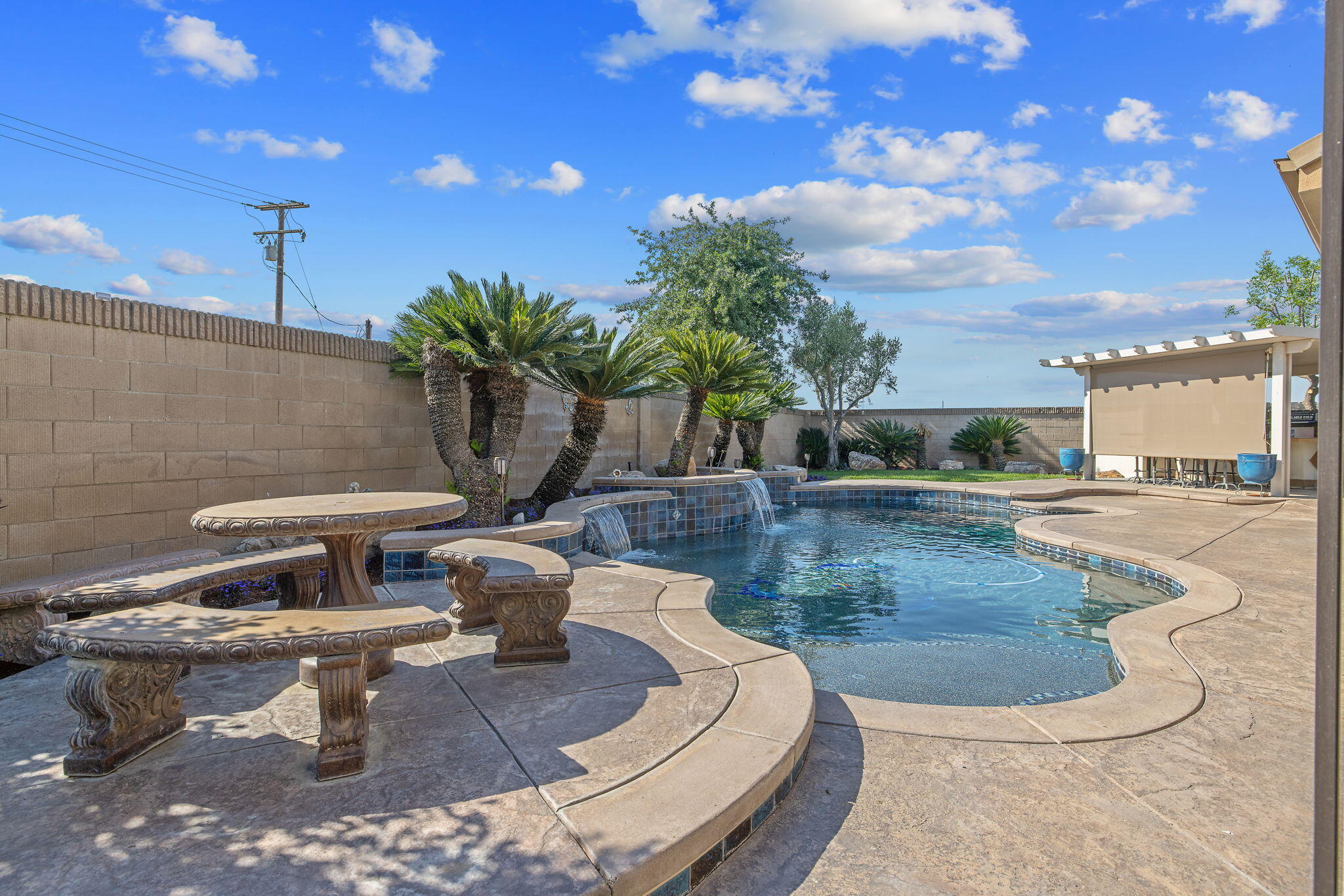 382 Hemmingway Ct, Tulare, CA 93274
