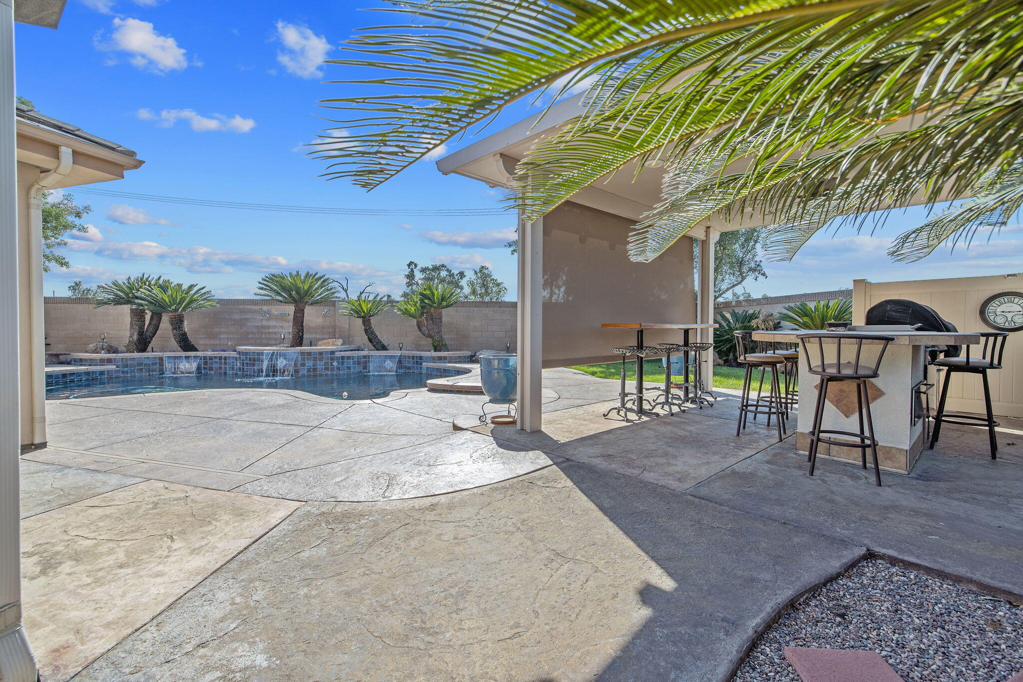 382 Hemmingway Ct, Tulare, CA 93274