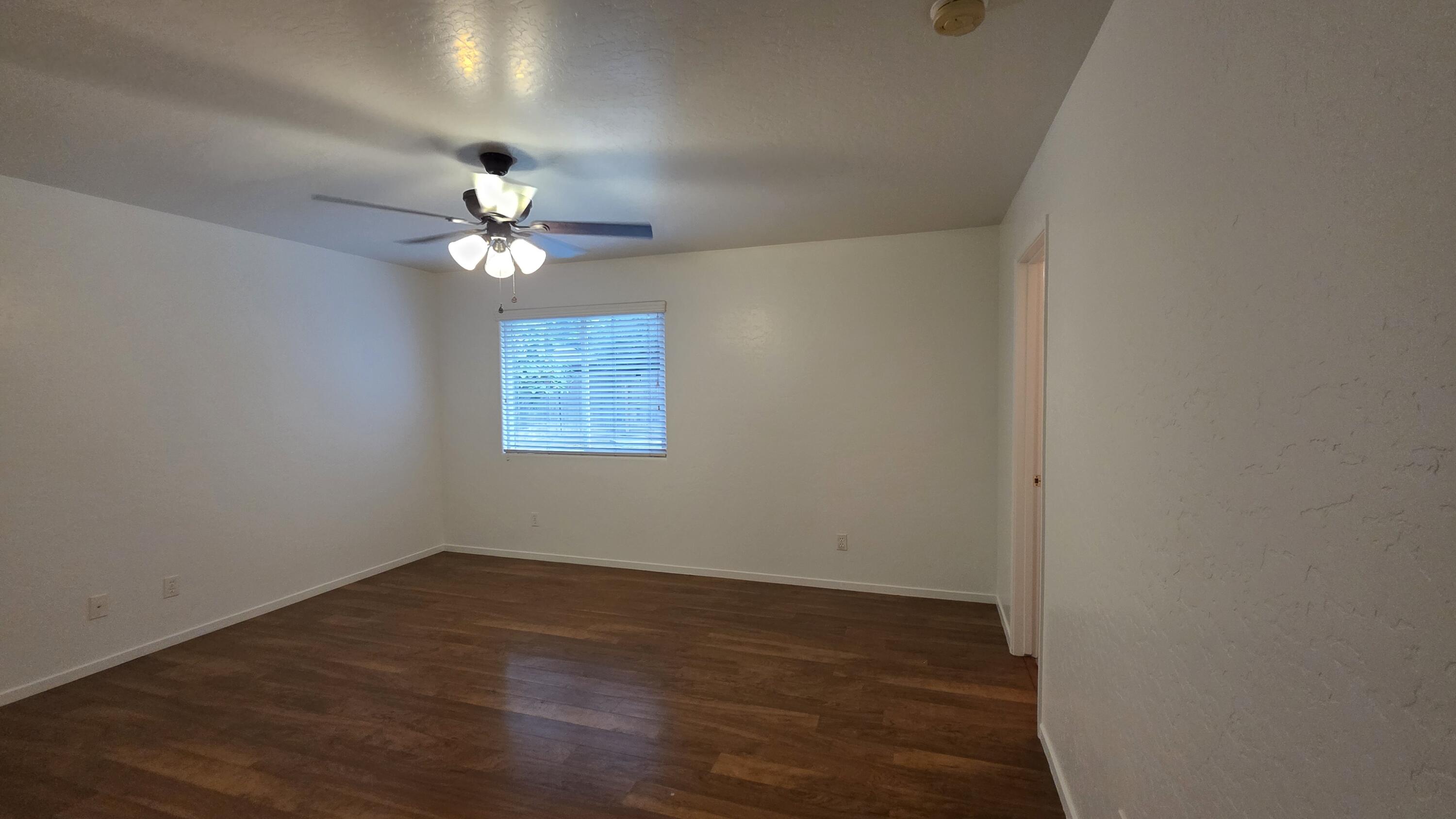 2863 W Prescott Ave, Visalia, CA 93291