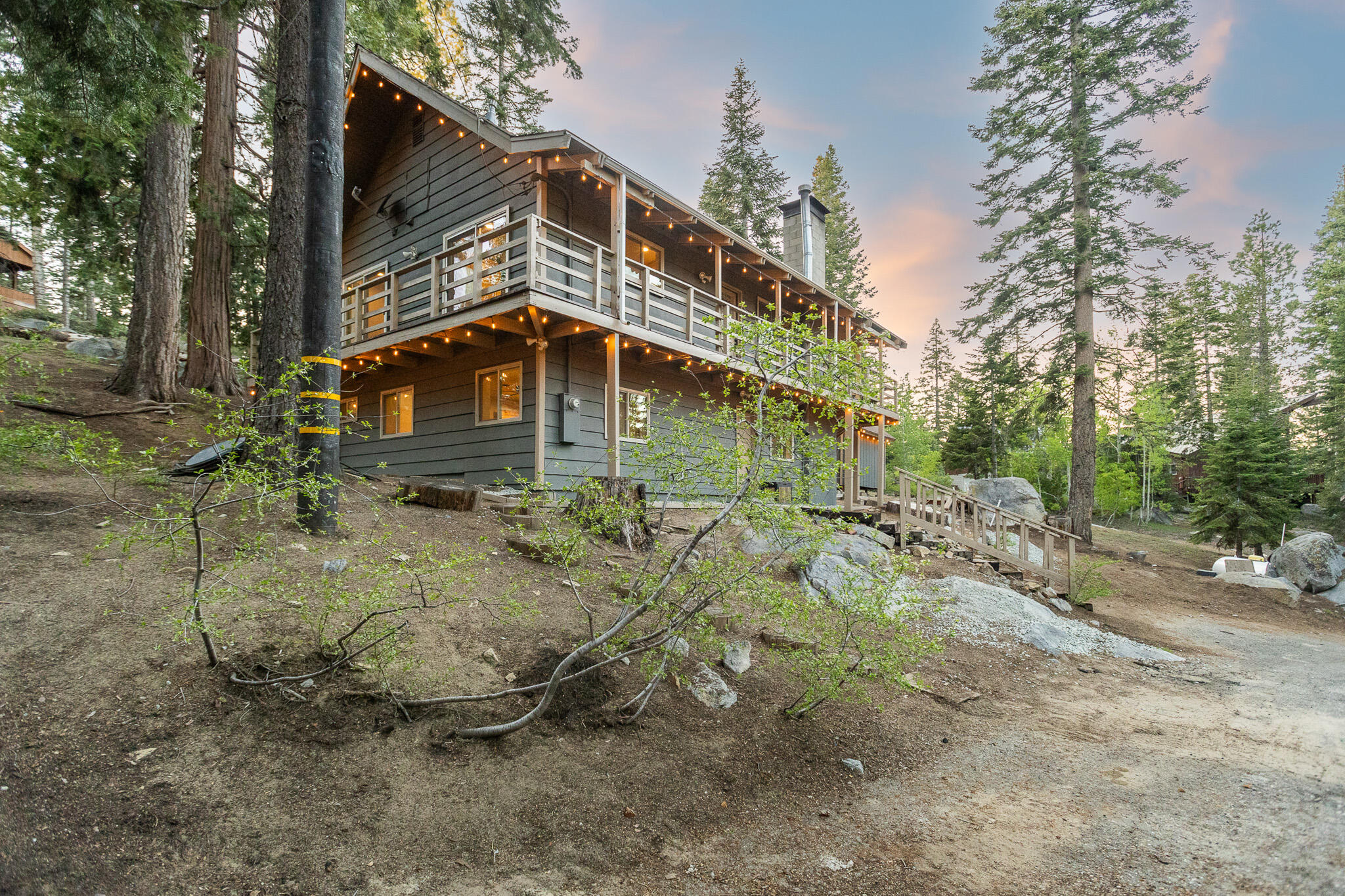 57750 Crest Dr, Springville, CA 93265