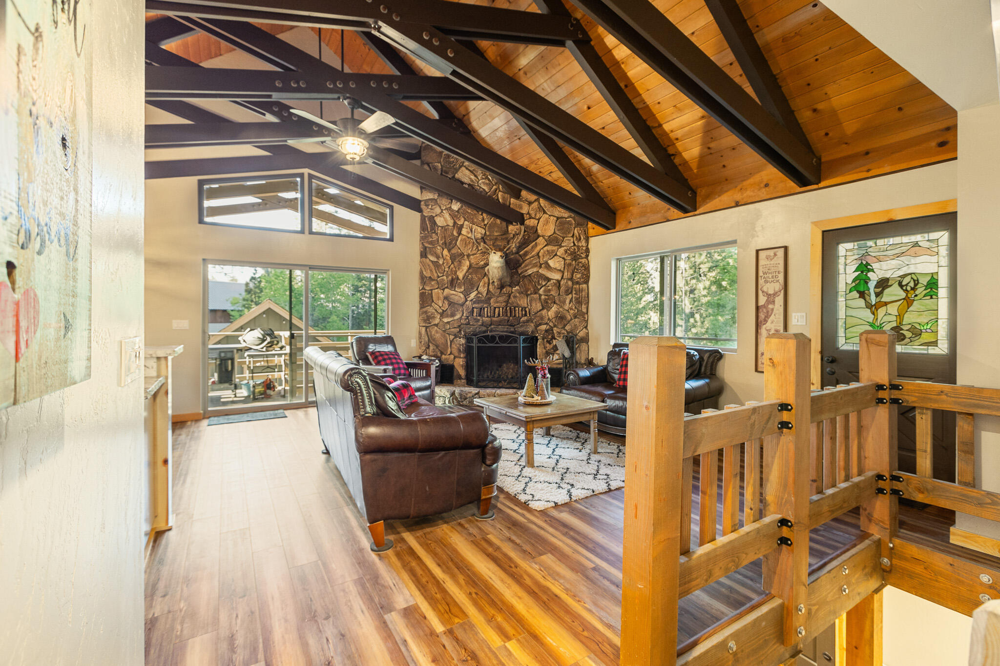 57750 Crest Dr, Springville, CA 93265