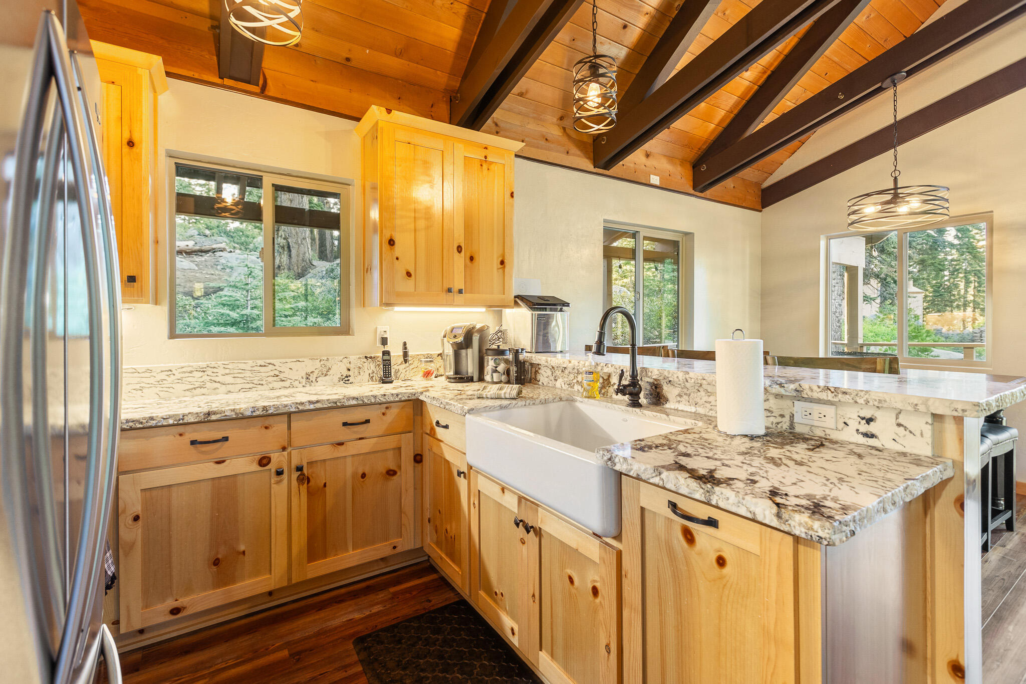 57750 Crest Dr, Springville, CA 93265