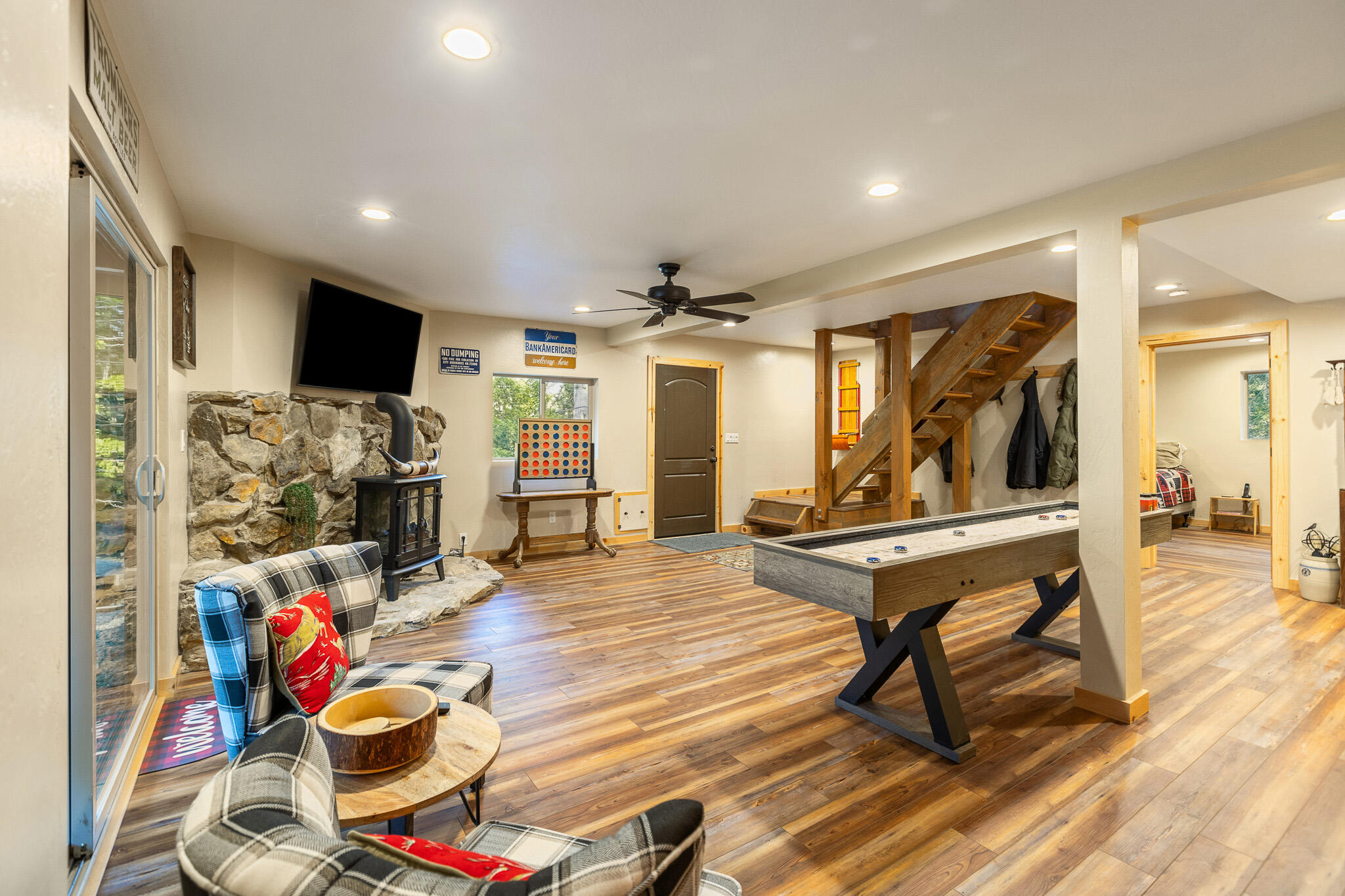 57750 Crest Dr, Springville, CA 93265