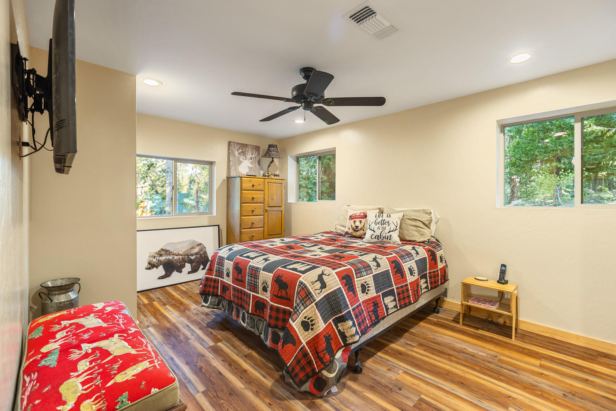 57750 Crest Dr, Springville, CA 93265