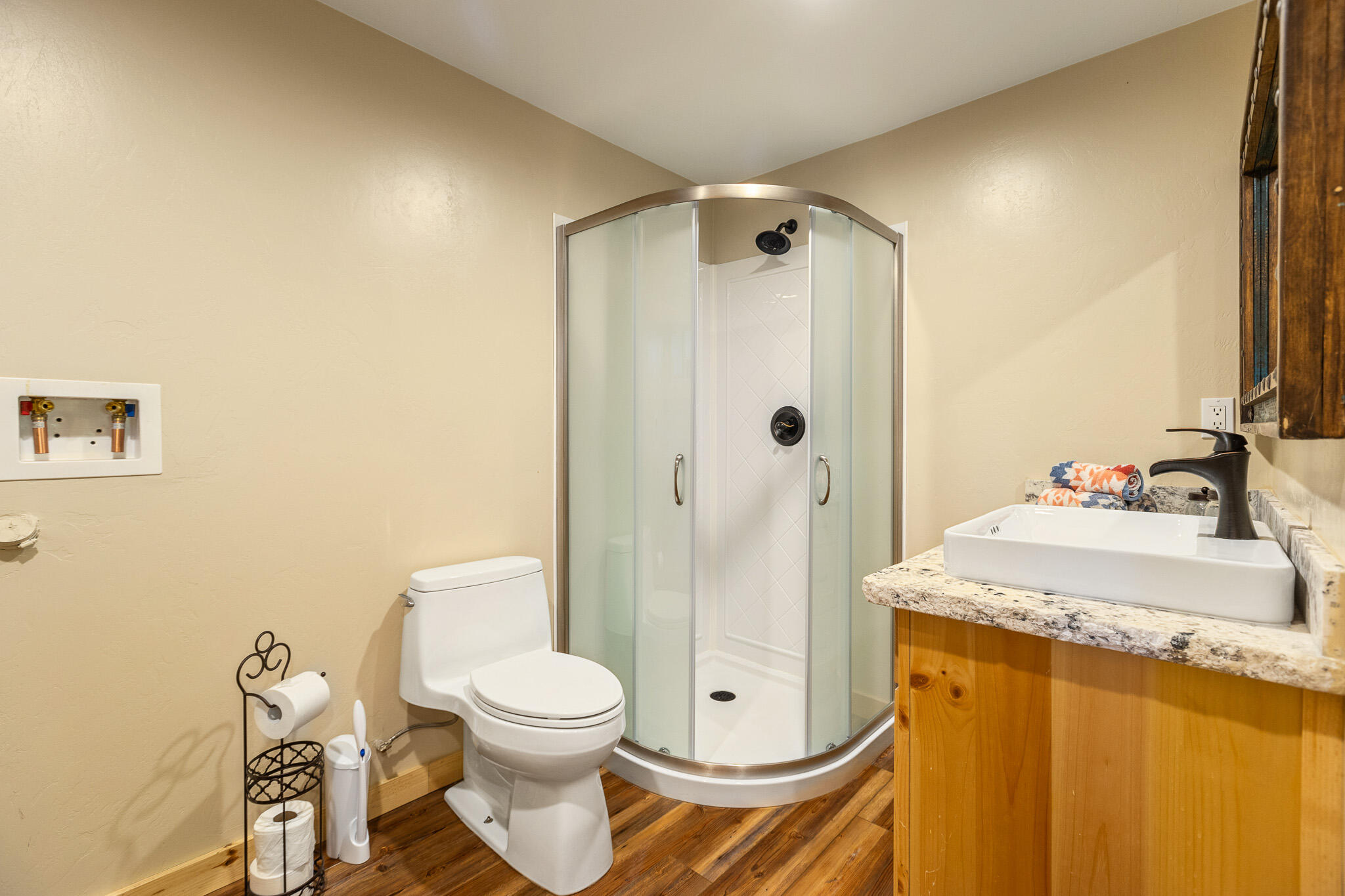 57750 Crest Dr, Springville, CA 93265
