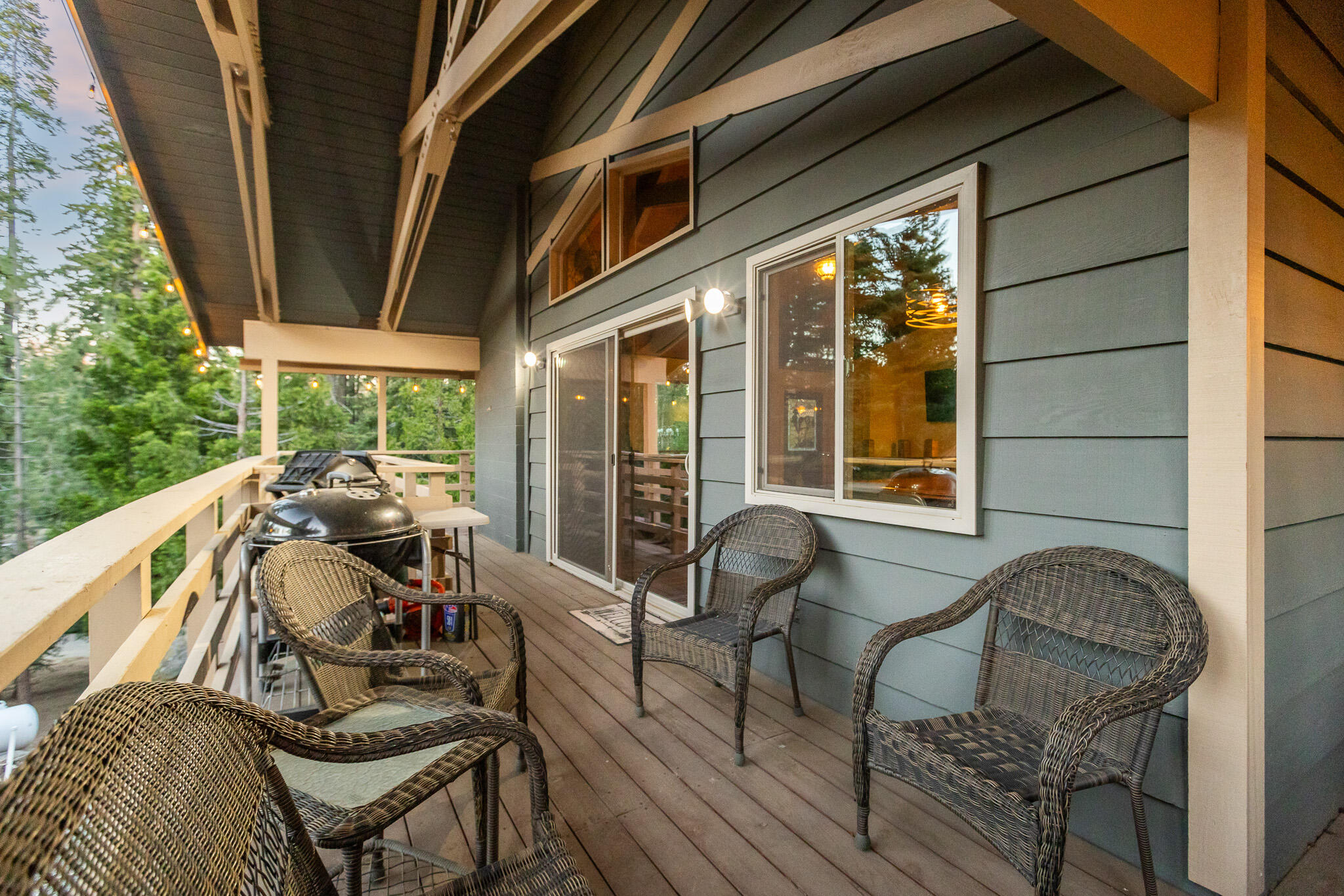 57750 Crest Dr, Springville, CA 93265
