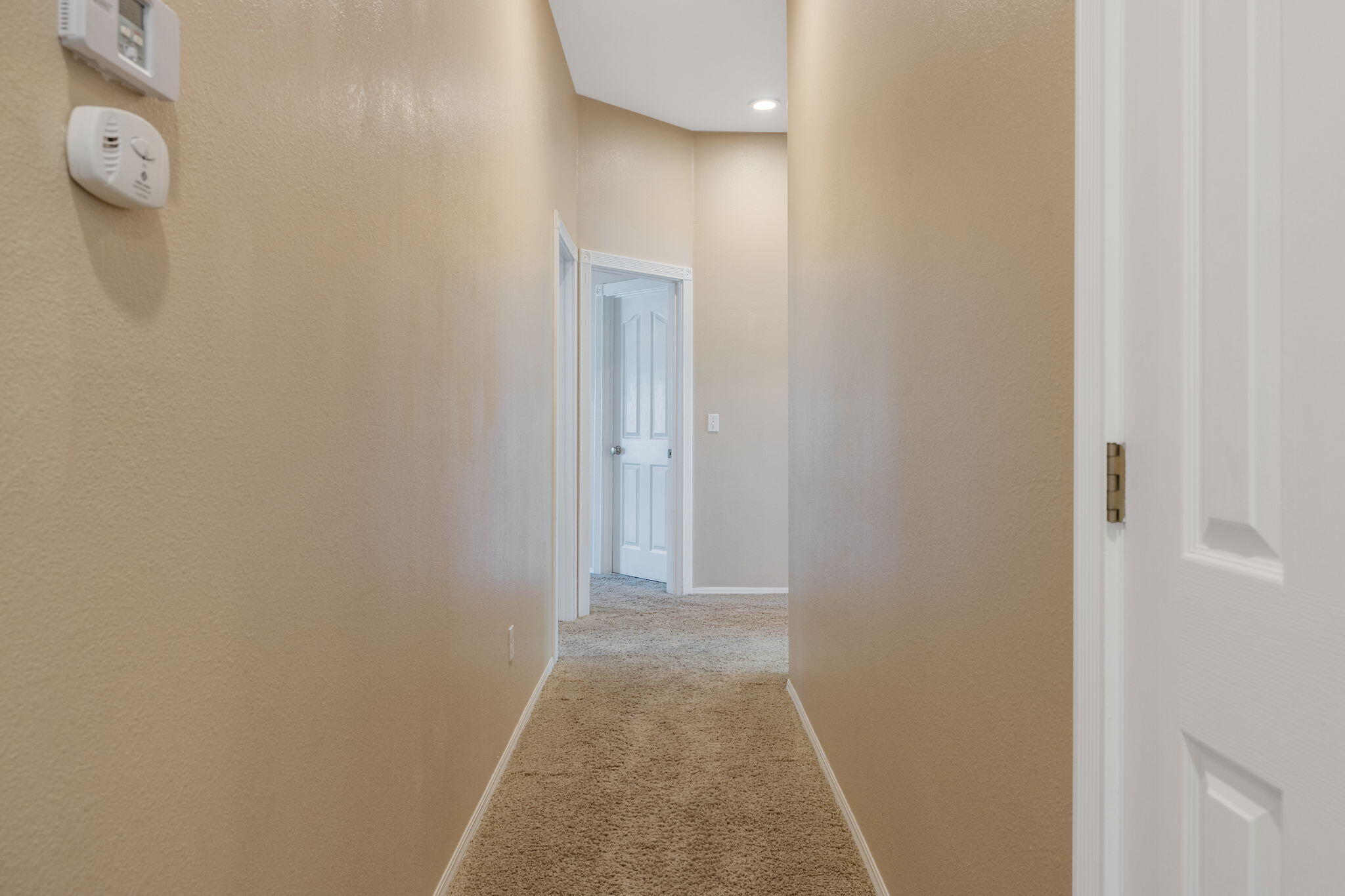 2833 E Laura Ct, Visalia, CA 93292
