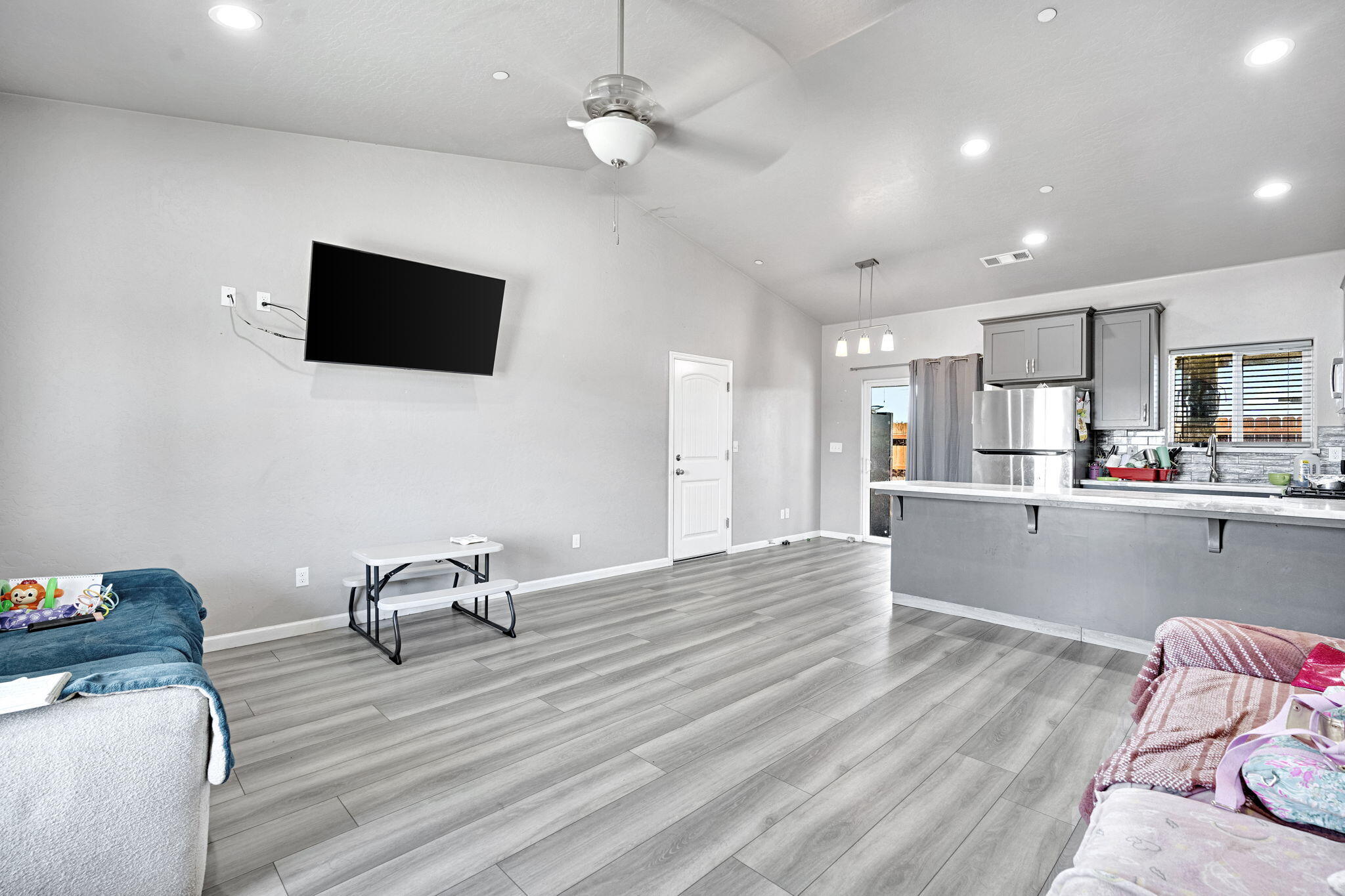 17209 Alonzo Ct, Madera, CA 93638