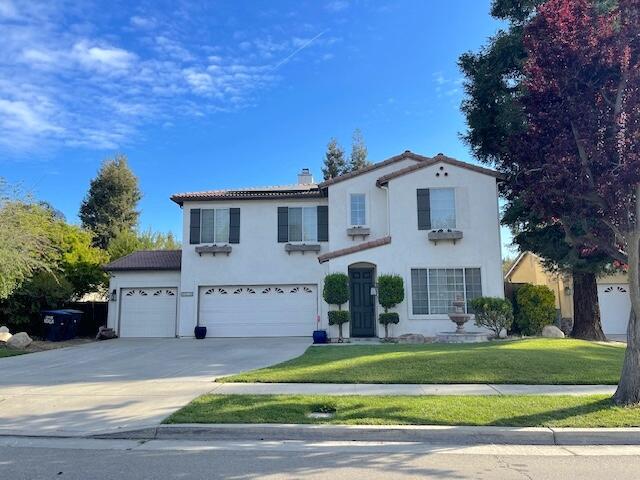 5618 W Babcock Ave, Visalia, CA 93291