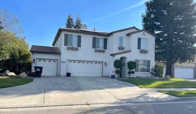 5618 W Babcock Ave, Visalia, CA 93291