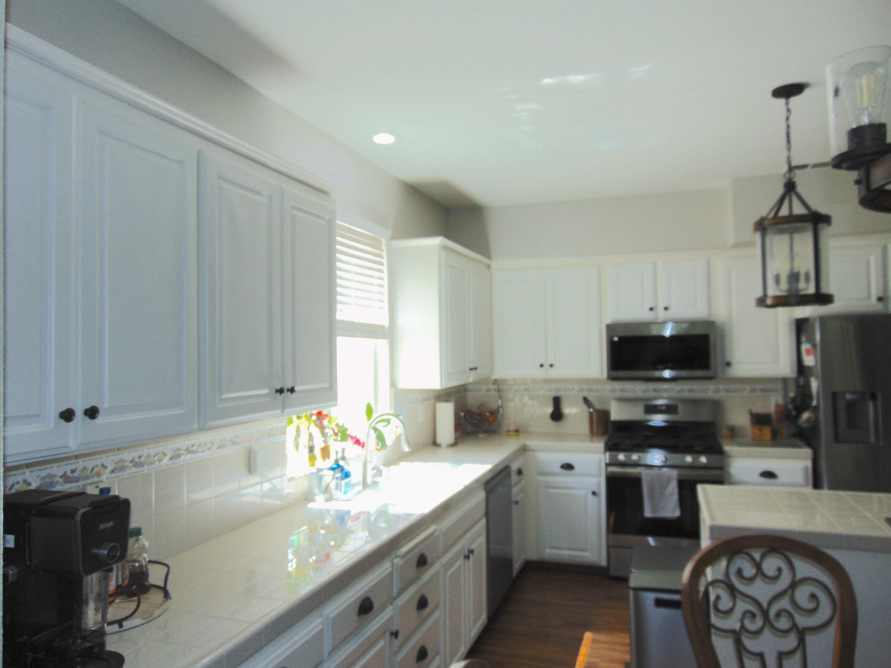 5618 W Babcock Ave, Visalia, CA 93291
