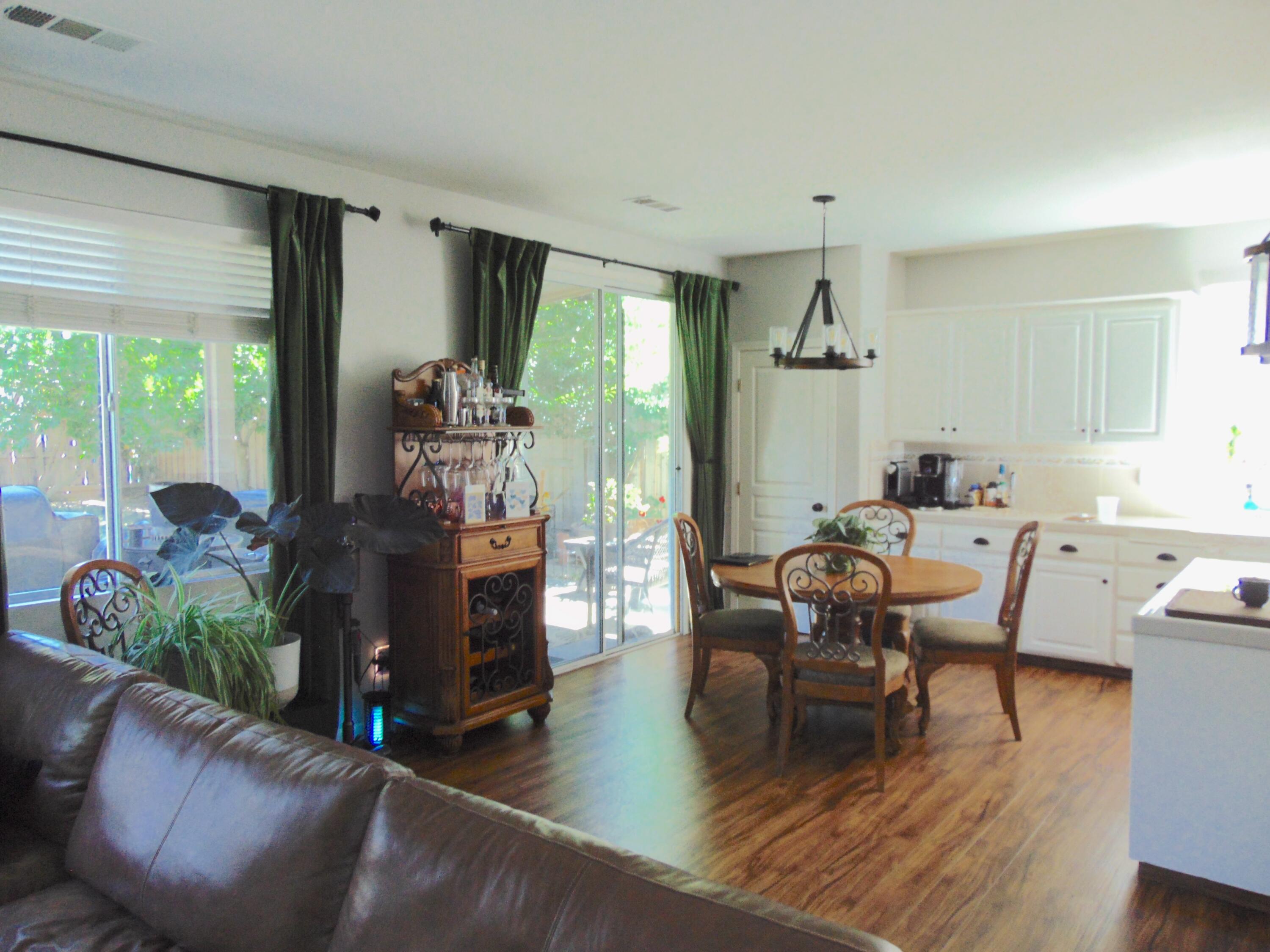 5618 W Babcock Ave, Visalia, CA 93291