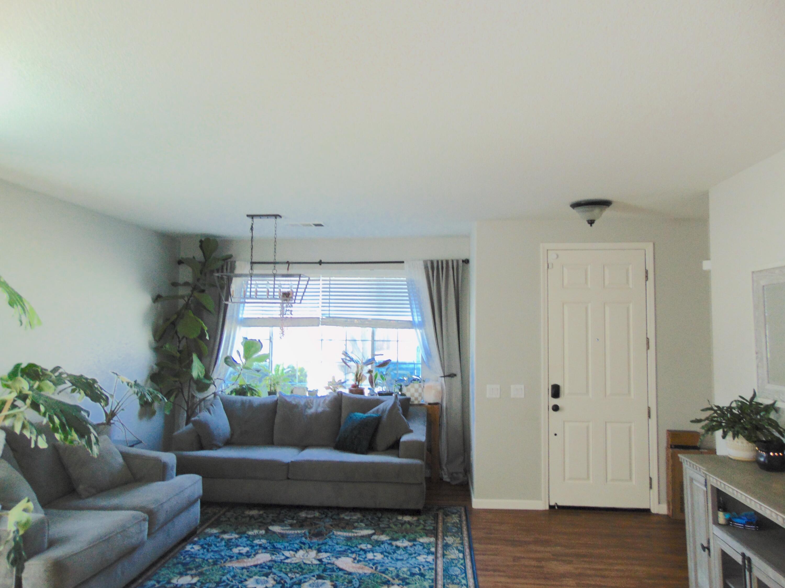 5618 W Babcock Ave, Visalia, CA 93291