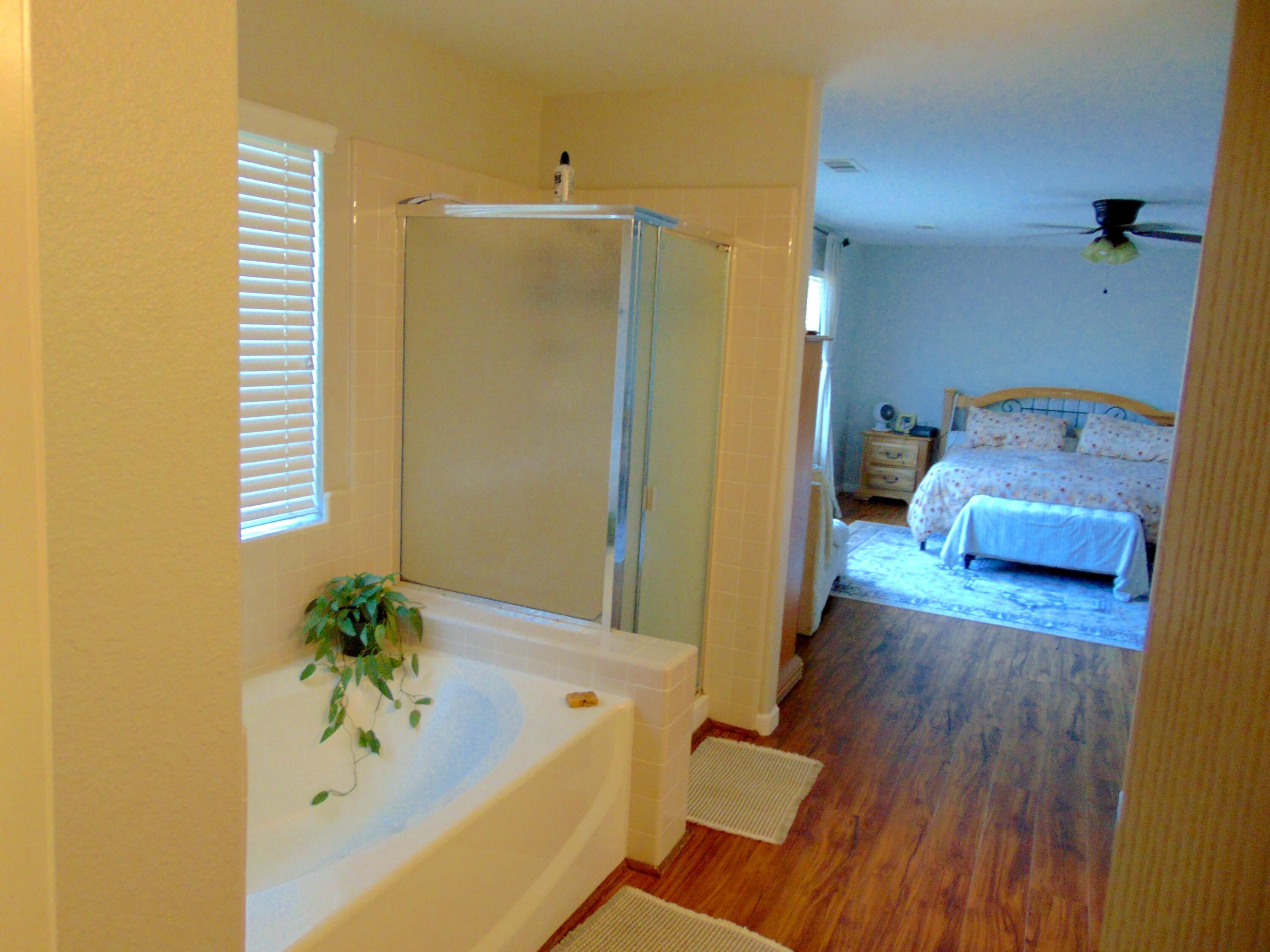 5618 W Babcock Ave, Visalia, CA 93291