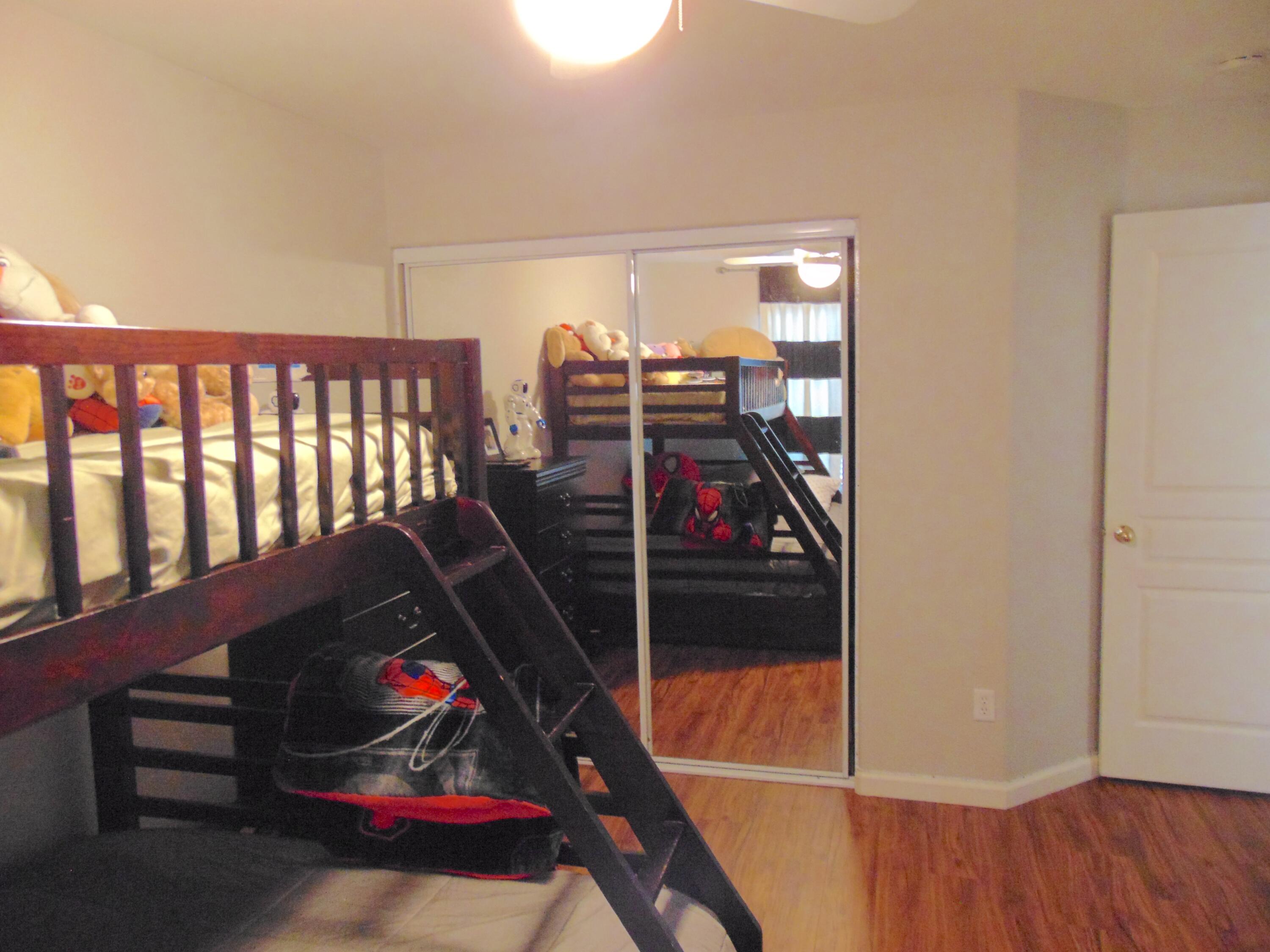 5618 W Babcock Ave, Visalia, CA 93291