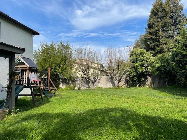 5618 W Babcock Ave, Visalia, CA 93291