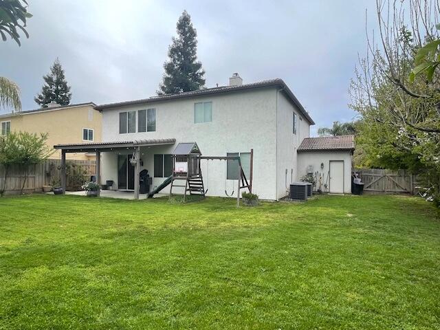5618 W Babcock Ave, Visalia, CA 93291